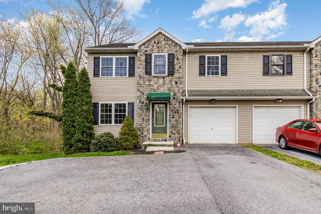 Photo of 1070 W Bainbridge Street, Elizabethtown, PA 17022 (MLS # PALA2049654)