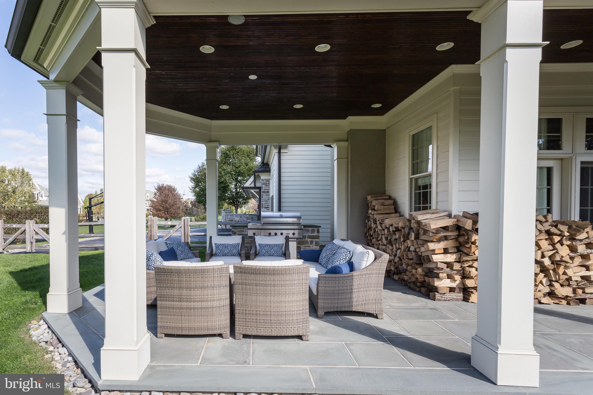 WHITE HORSE - Residential