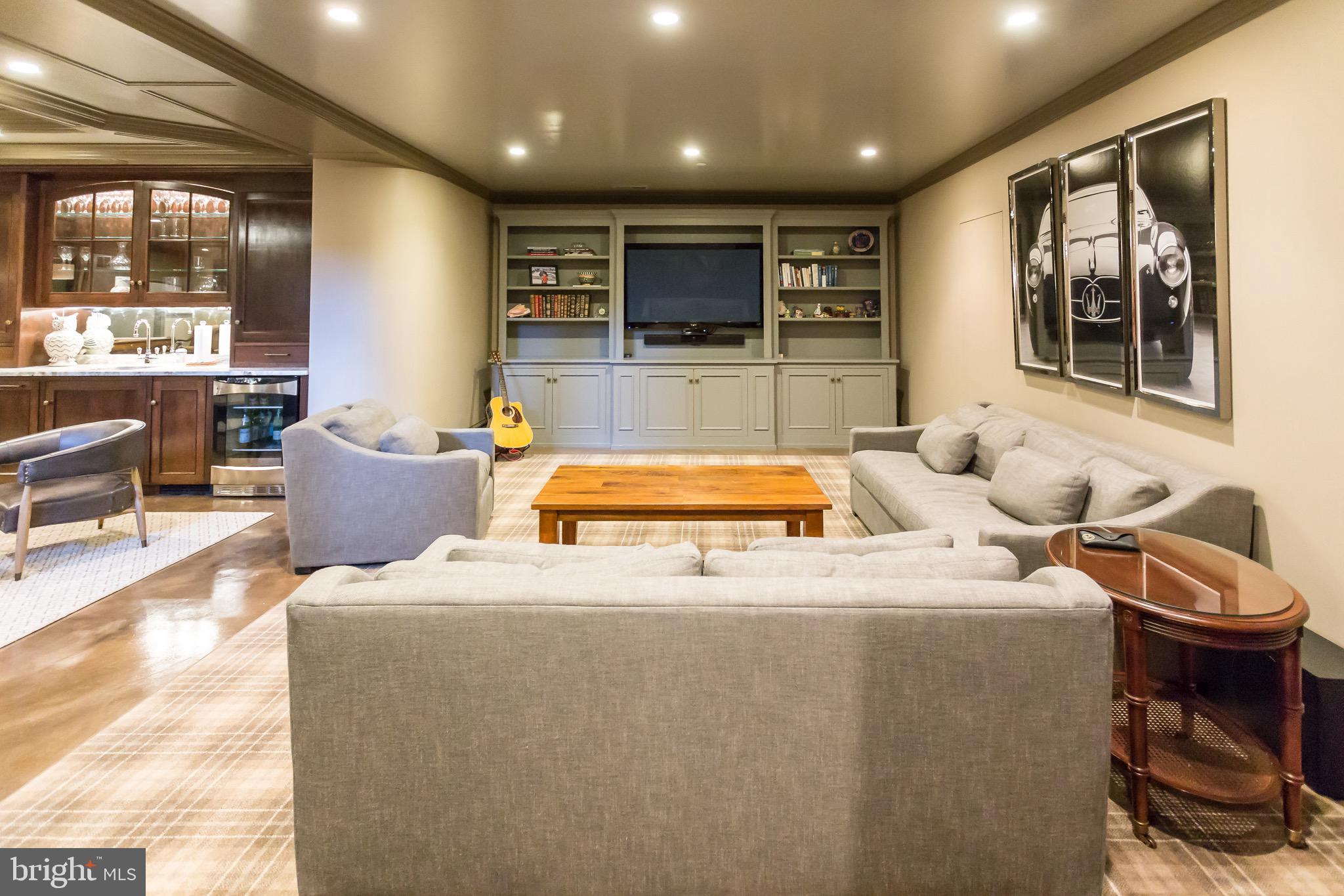 WHITE HORSE - Residential