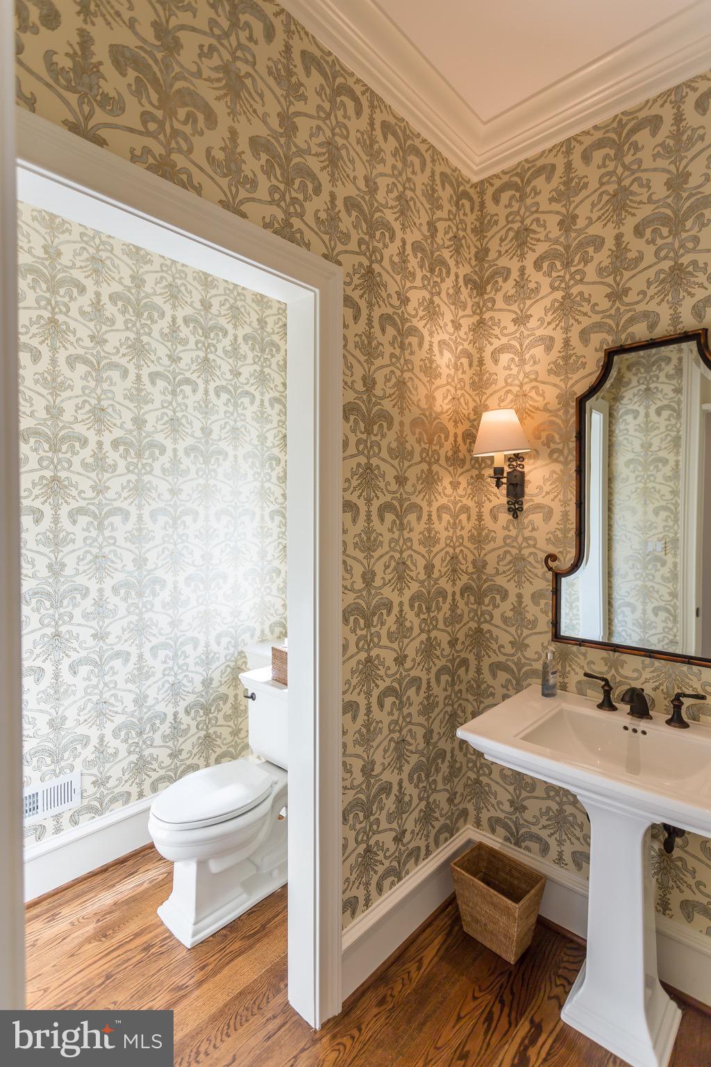 WHITE HORSE - Residential