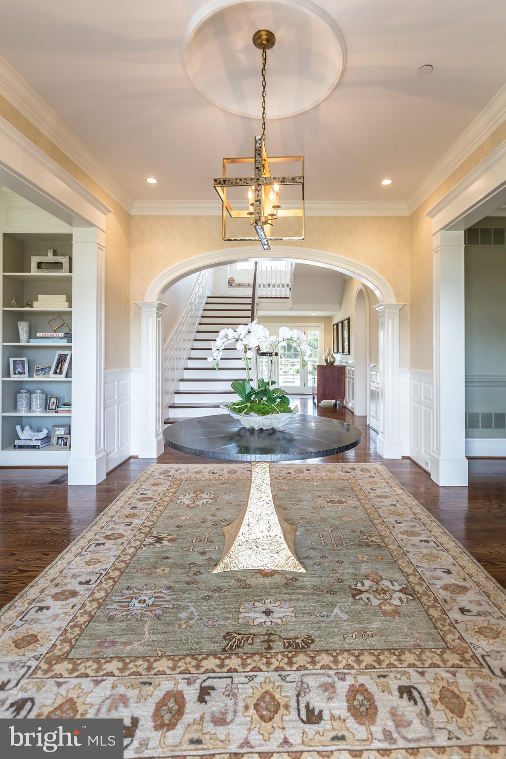 WHITE HORSE - Residential