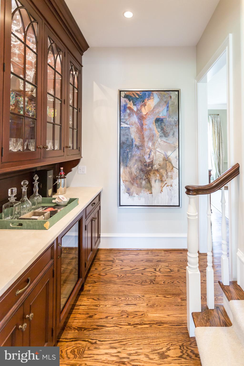 WHITE HORSE - Residential