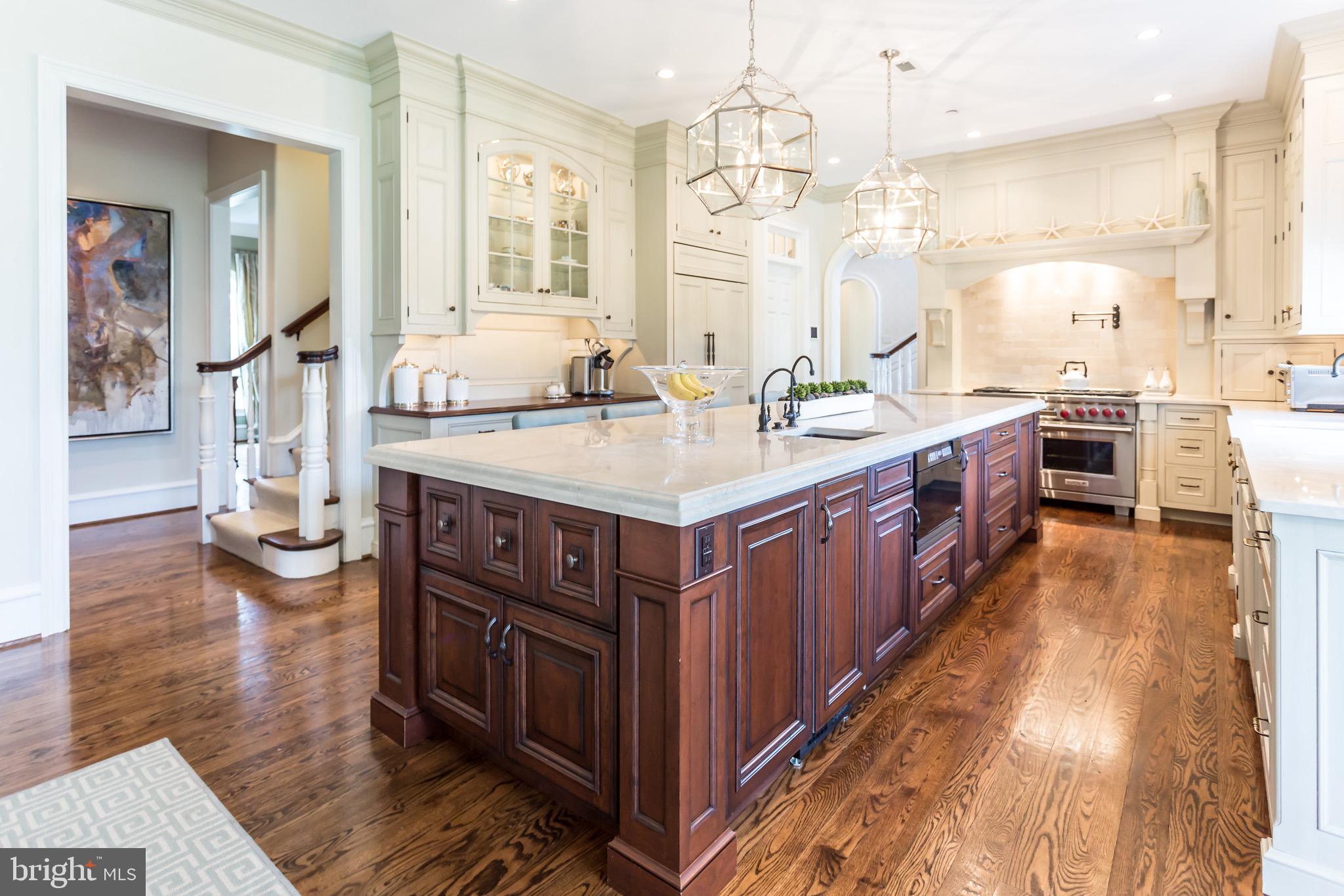 WHITE HORSE - Residential