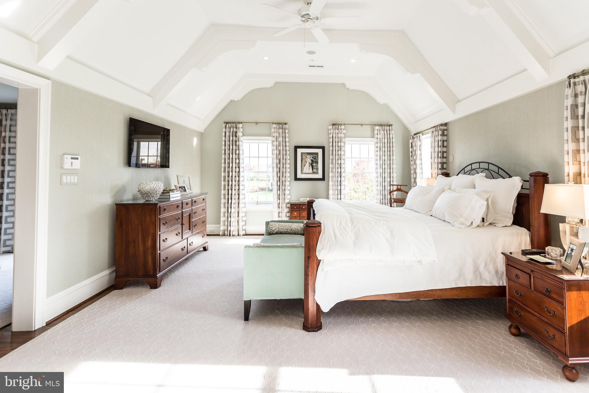 WHITE HORSE - Residential