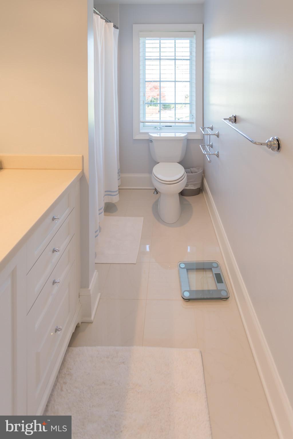 WHITE HORSE - Residential