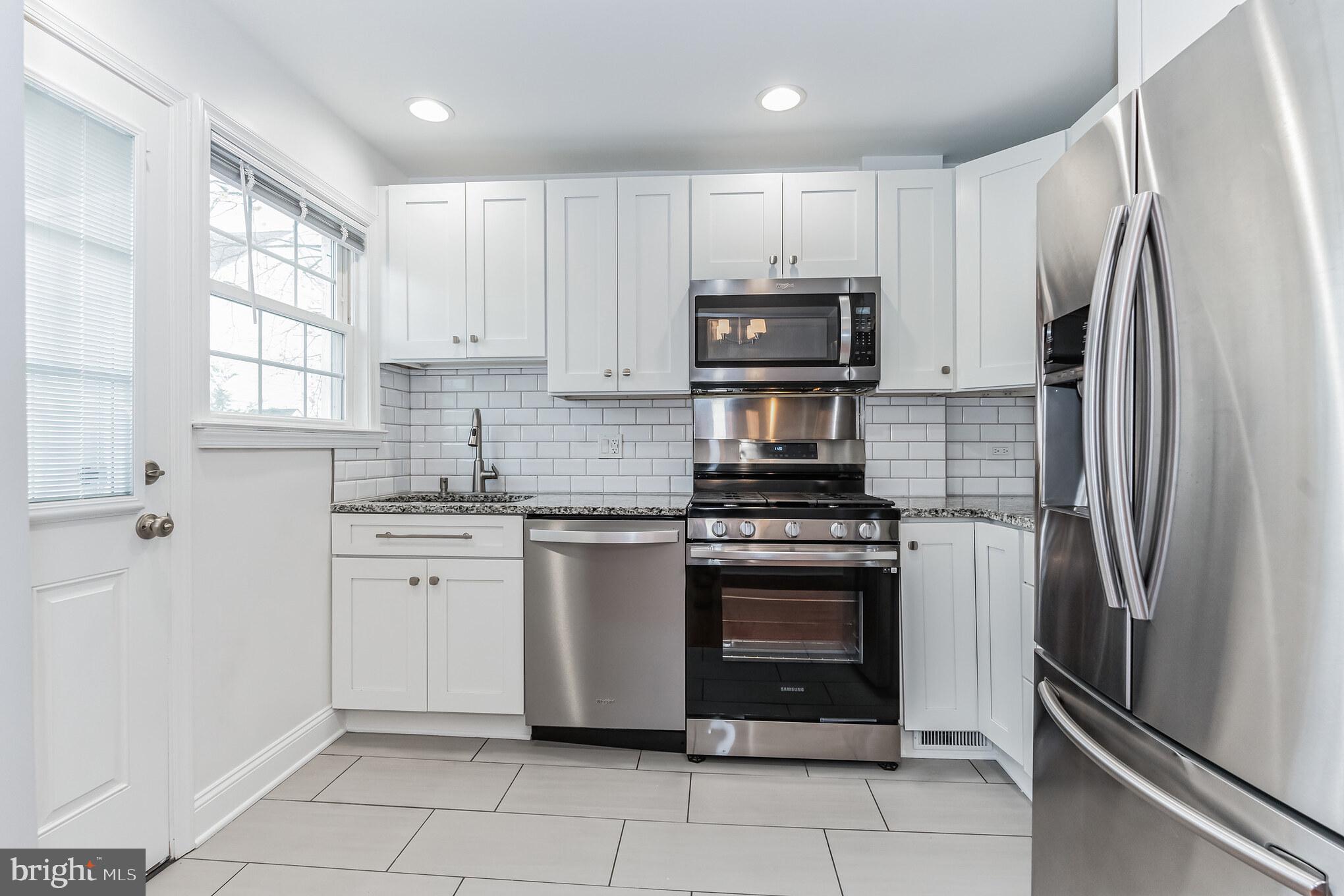 LAUREL GARDENS - Residential