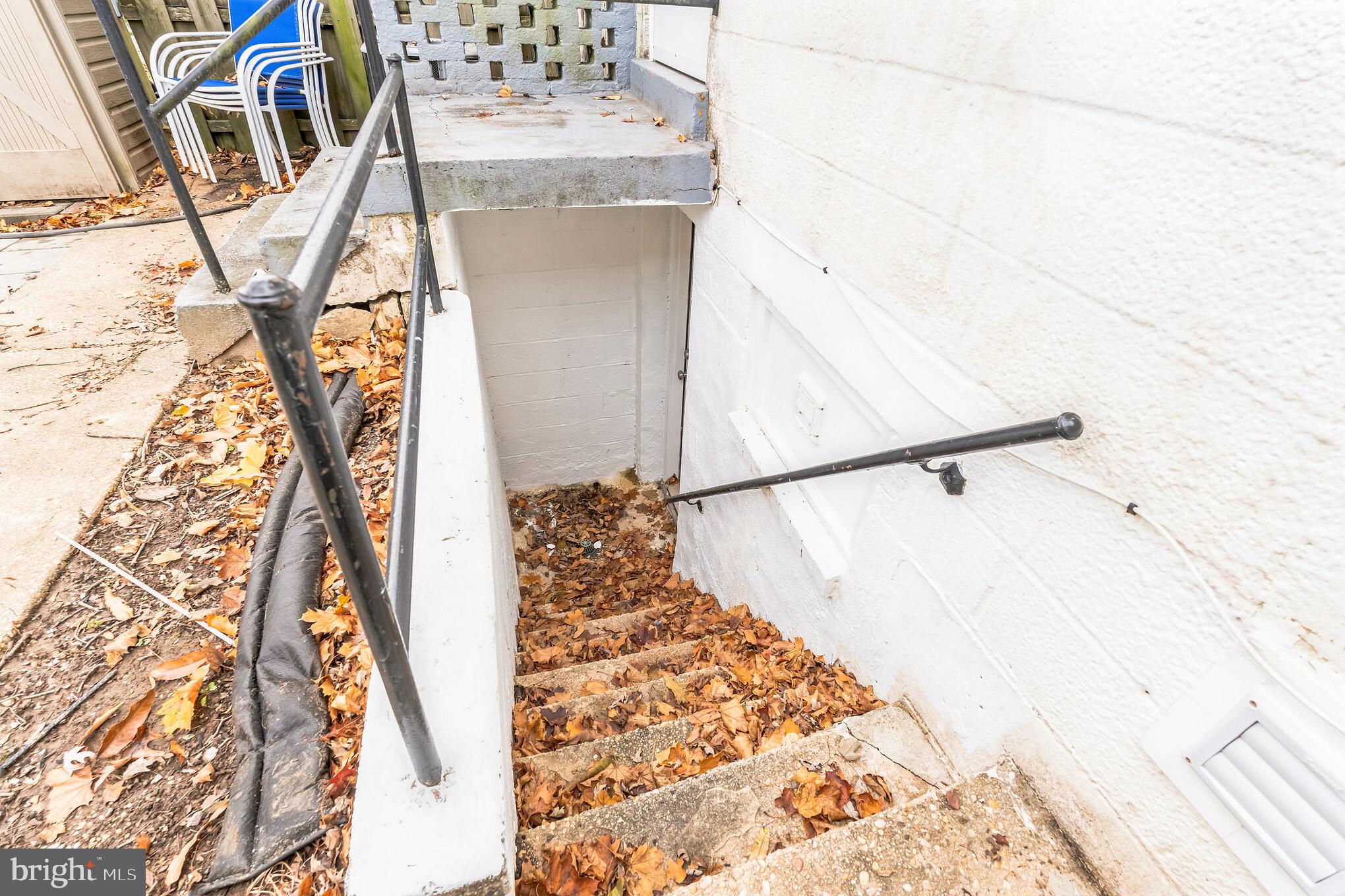 LAUREL GARDENS - Residential