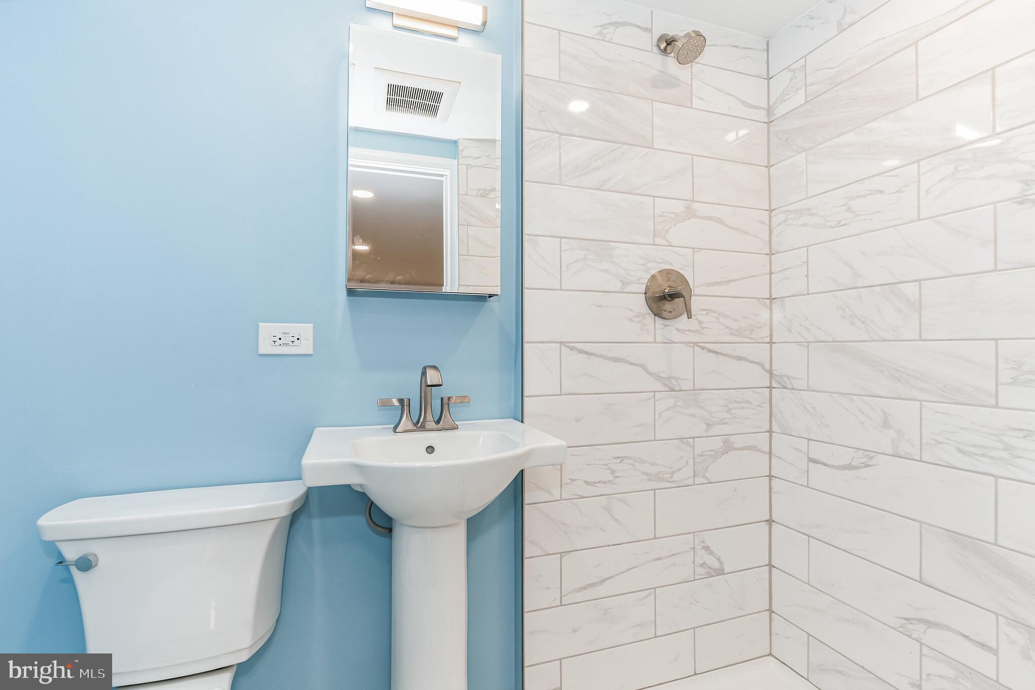 LAUREL GARDENS - Residential