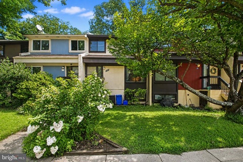 Photo of 2104 Cartwright Place, RESTON, VA 20191 (MLS # VAFX2337322)