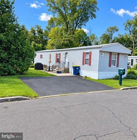 Mobile Home For Sale - 9911 Lindley Drive<br/> MORRISVILLE, PA 19067