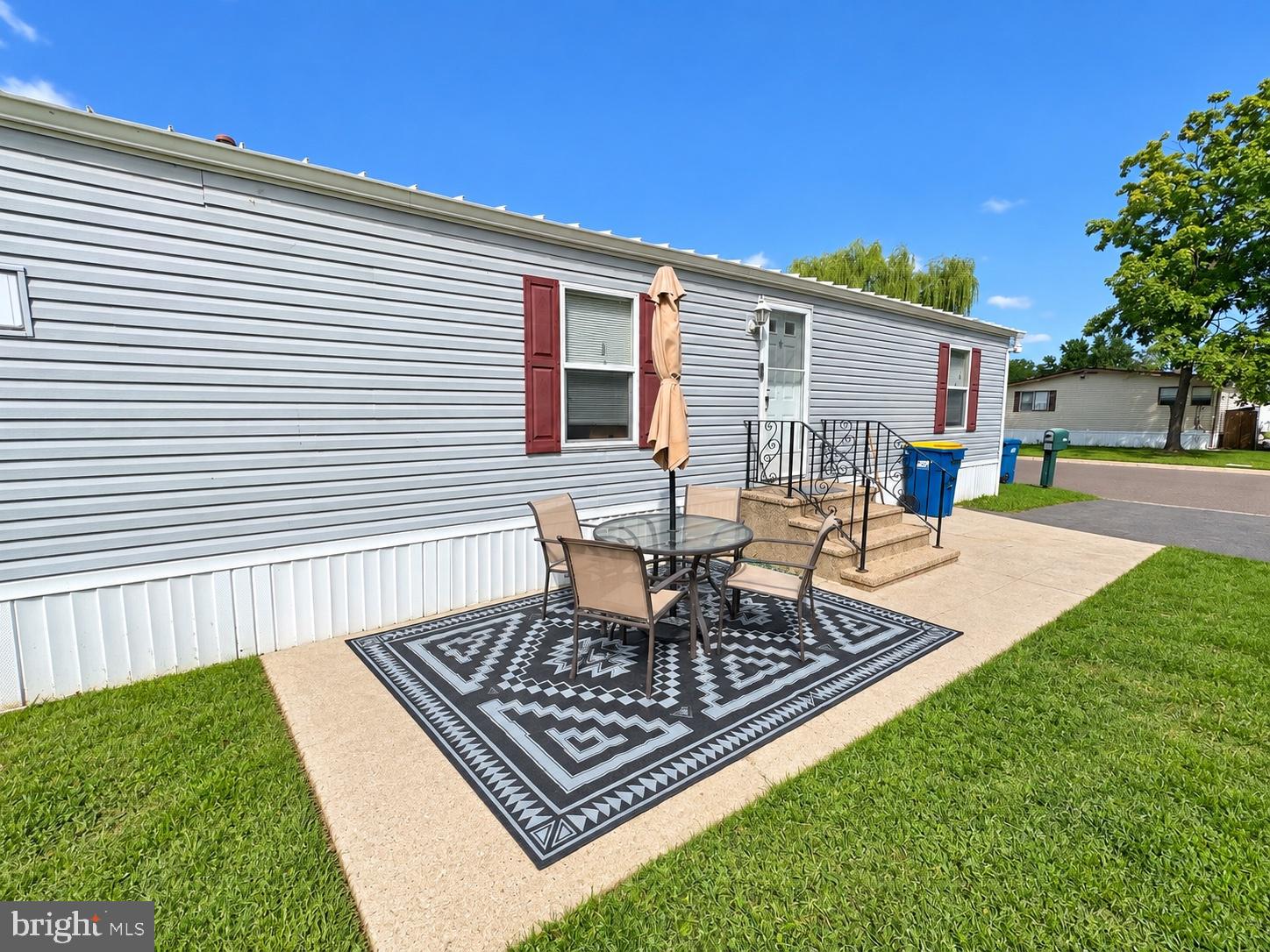 9911 LINDLEY DRIVE
