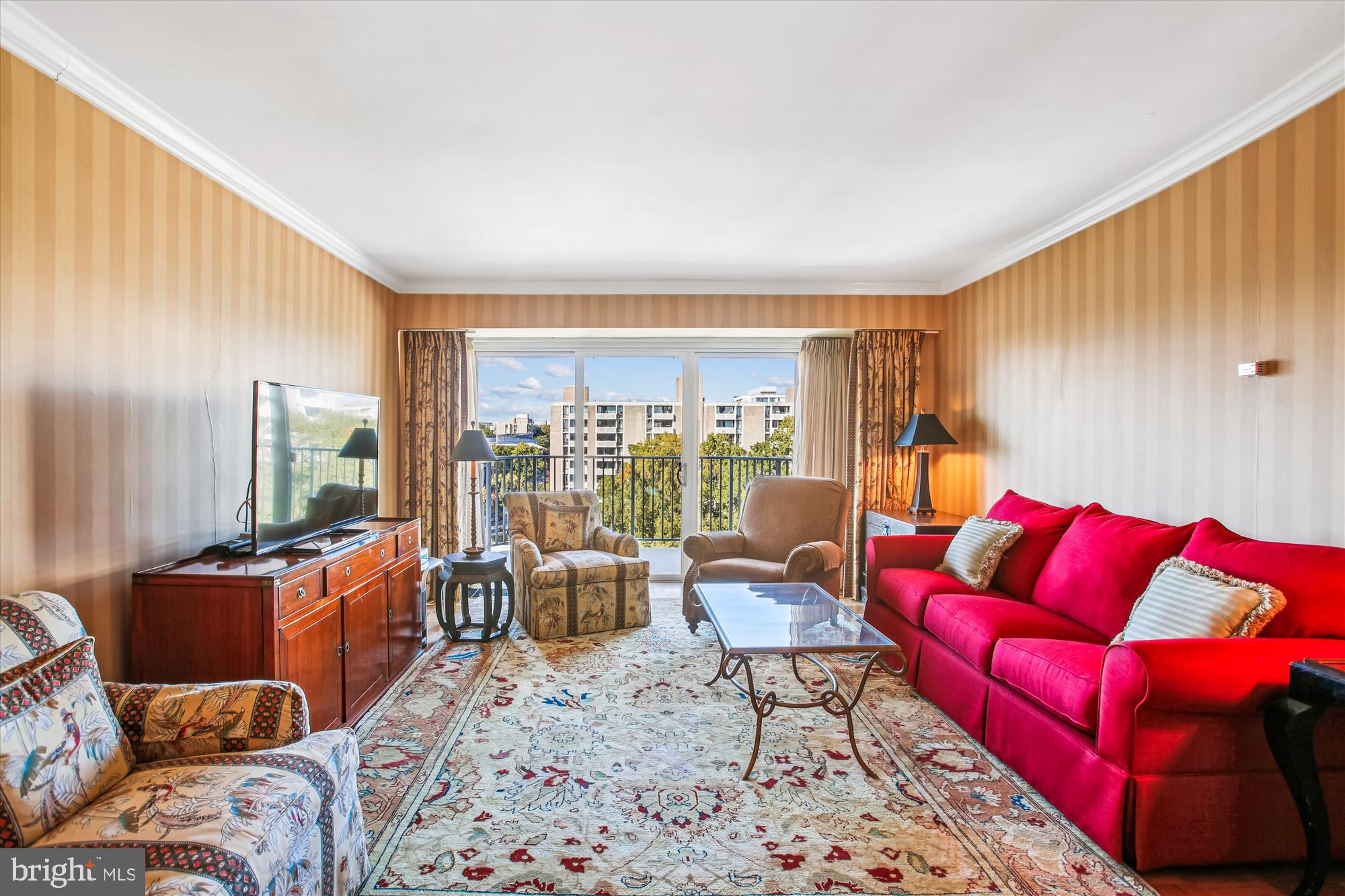 560 N STREET SW N803