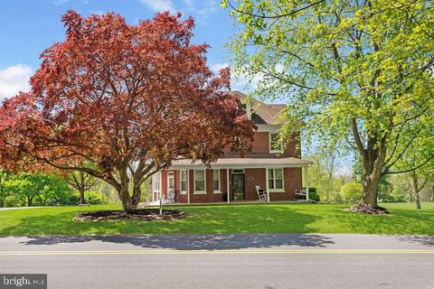Photo of 2478 Croll School Road, YORK, PA 17403 (MLS # PAYK2102158)