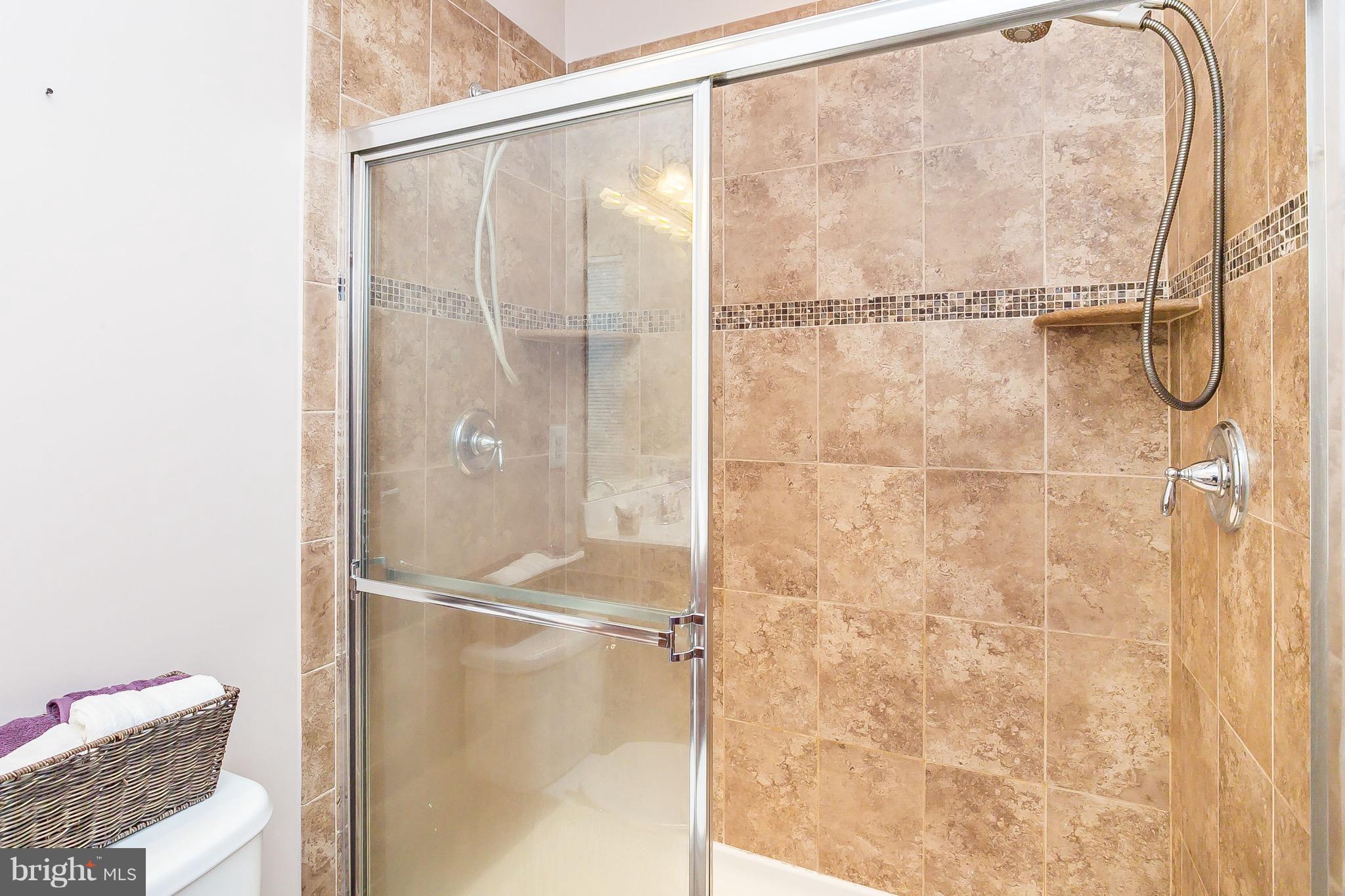 HOWARD SQUARE - Residential Lease