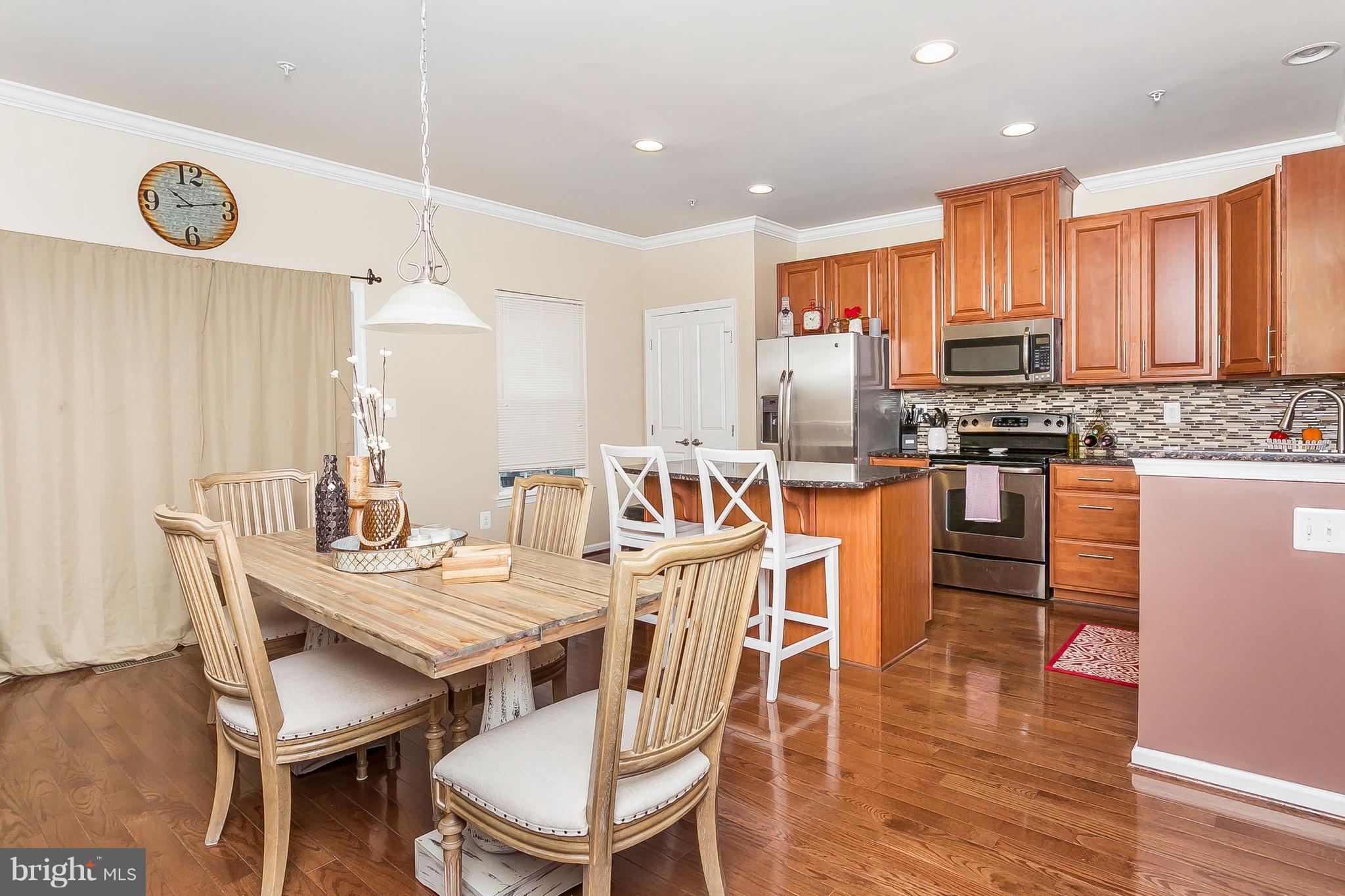 HOWARD SQUARE - Residential Lease