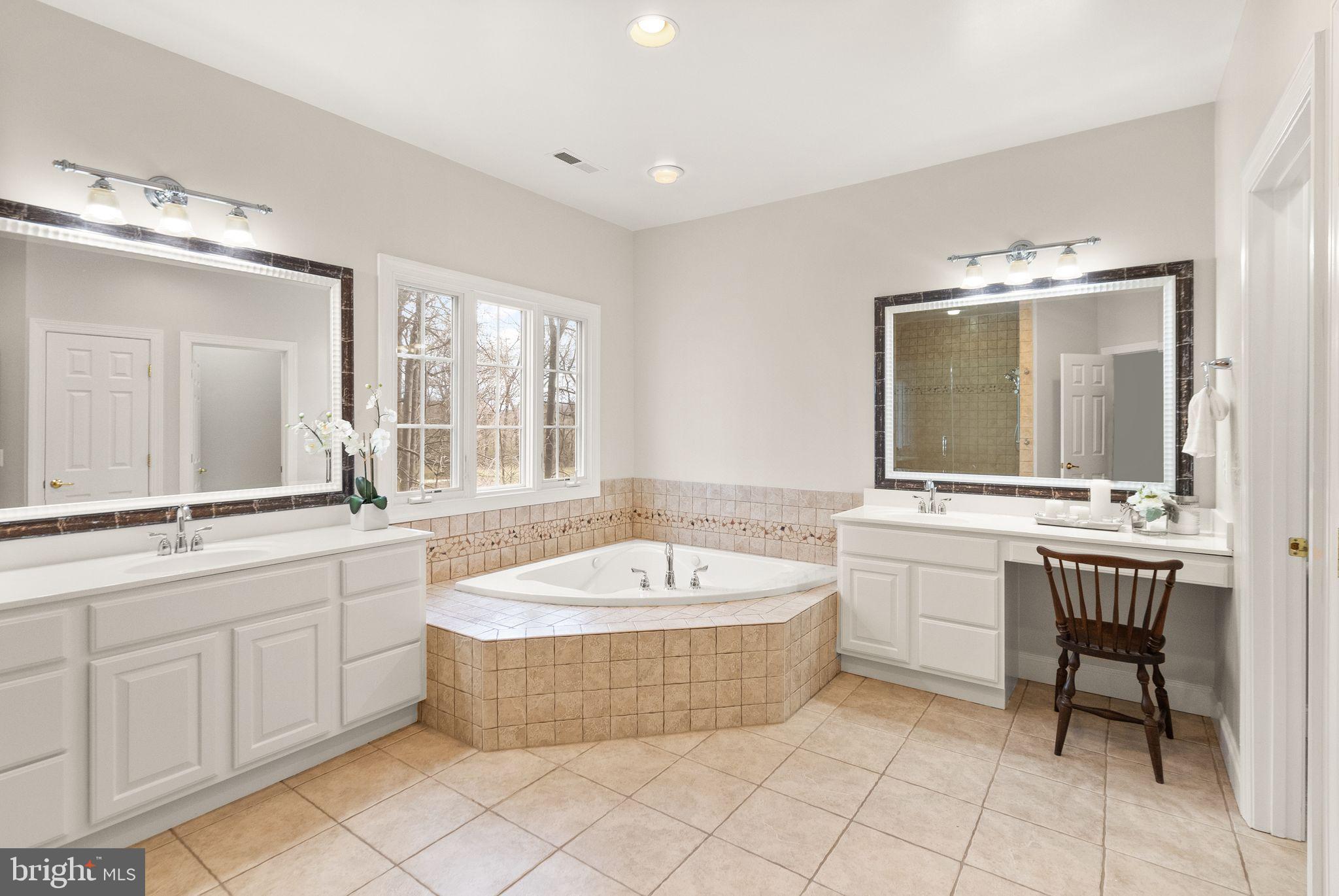 HAMILTON - Residential