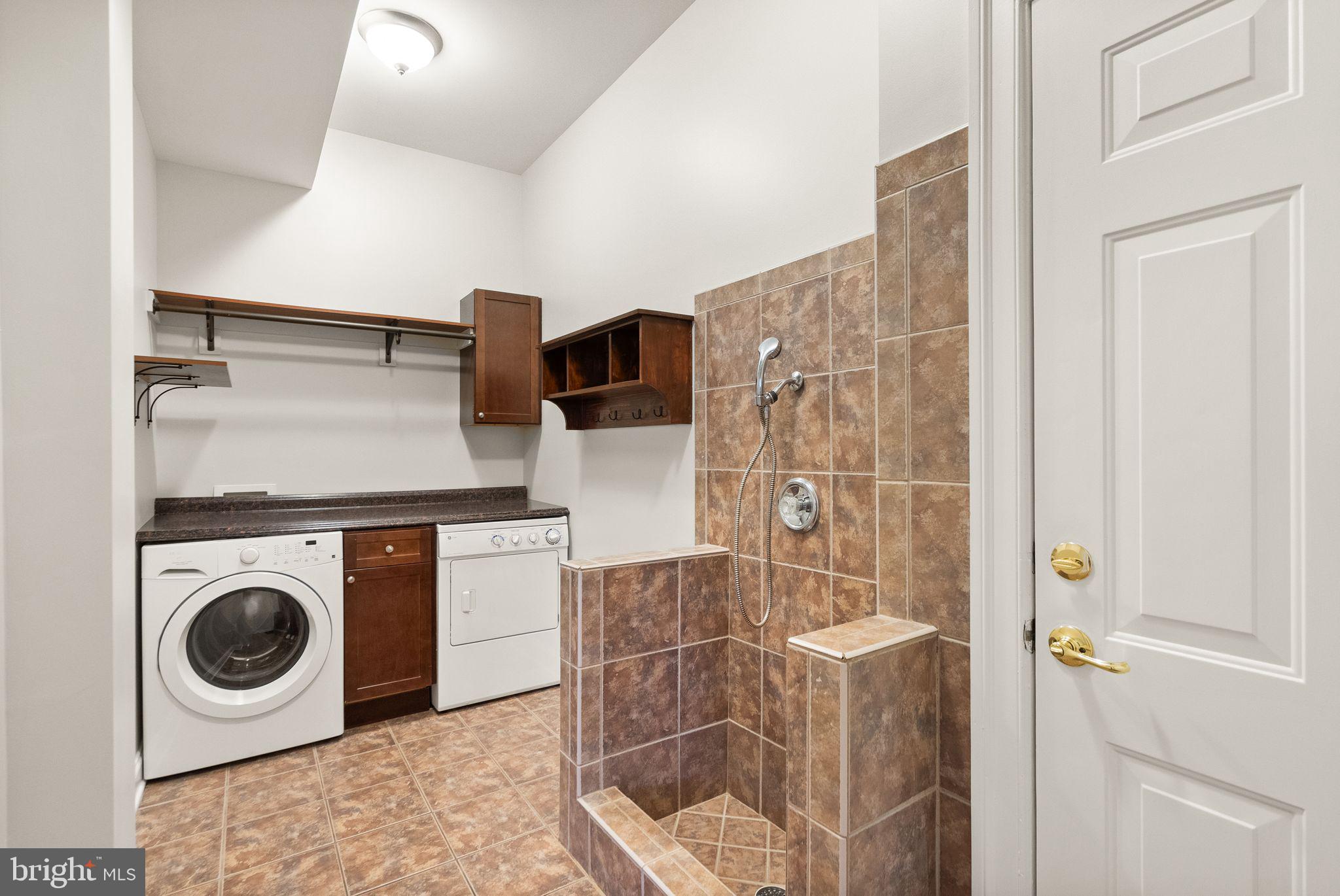 HAMILTON - Residential