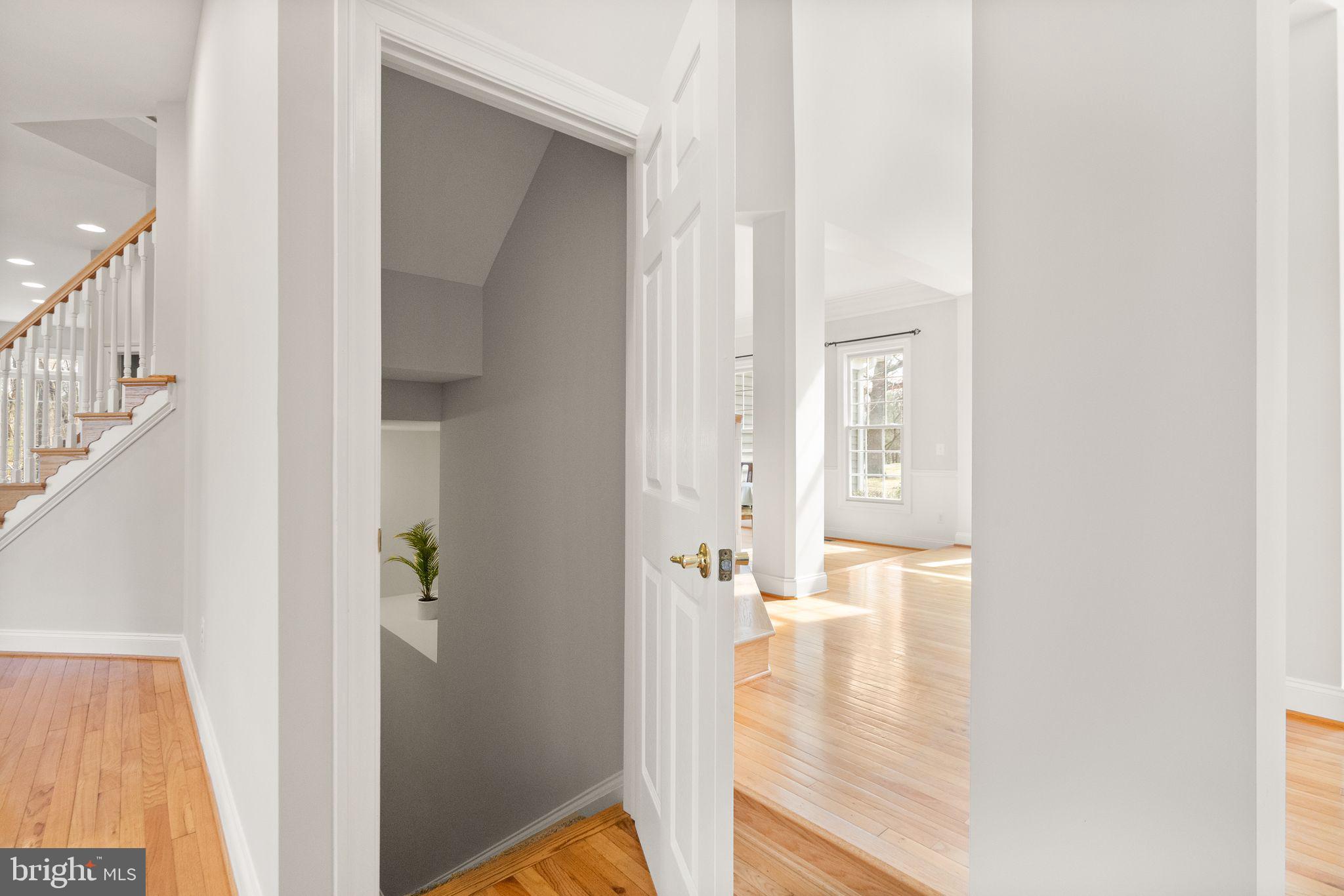 HAMILTON - Residential