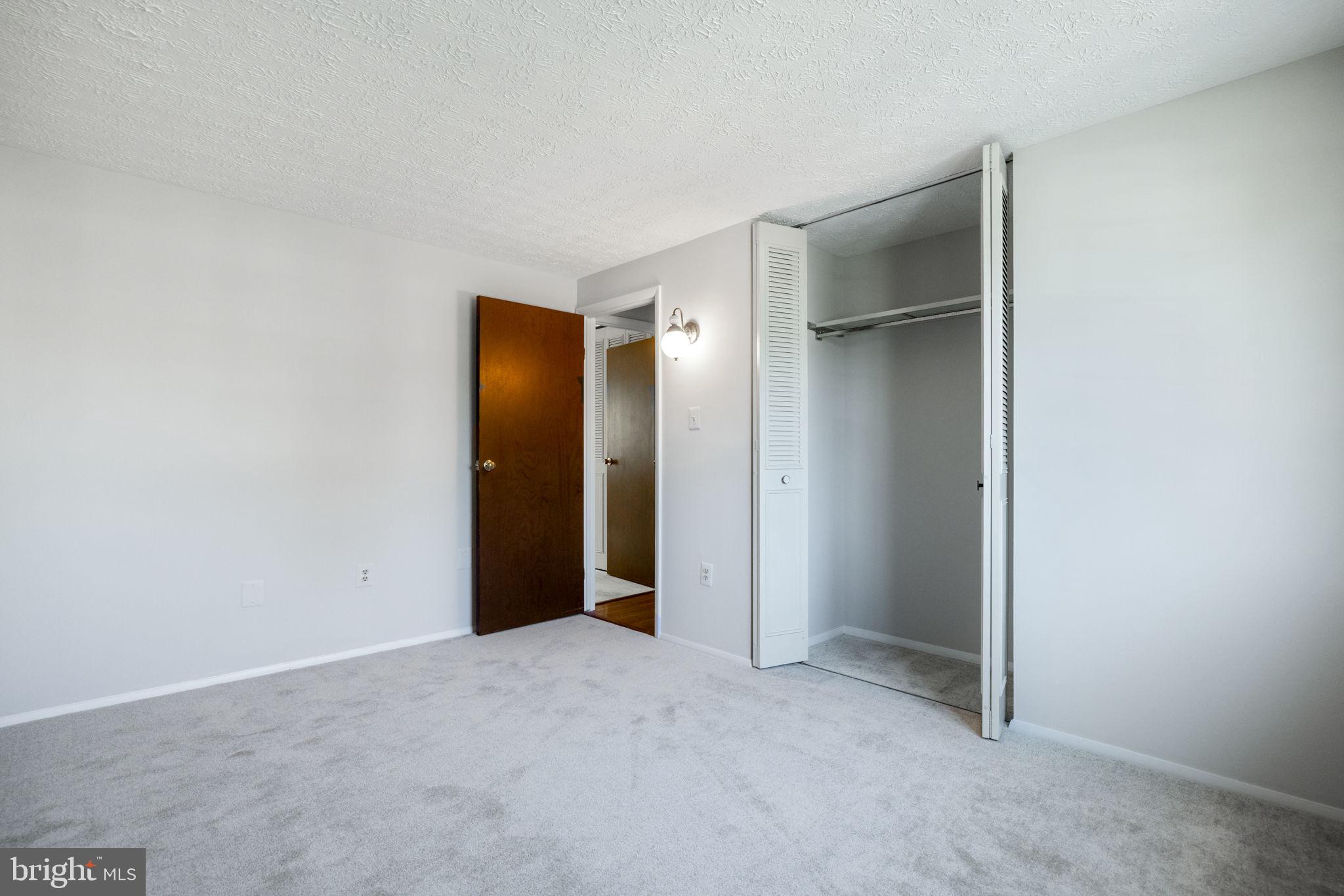 CHALET WOODS - Residential