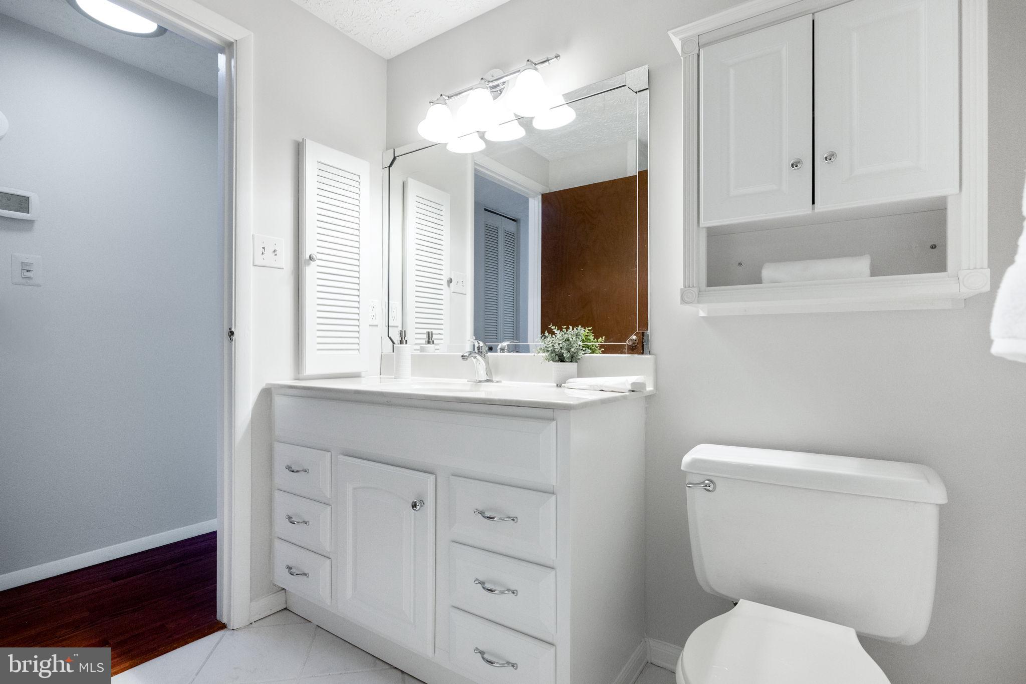 CHALET WOODS - Residential