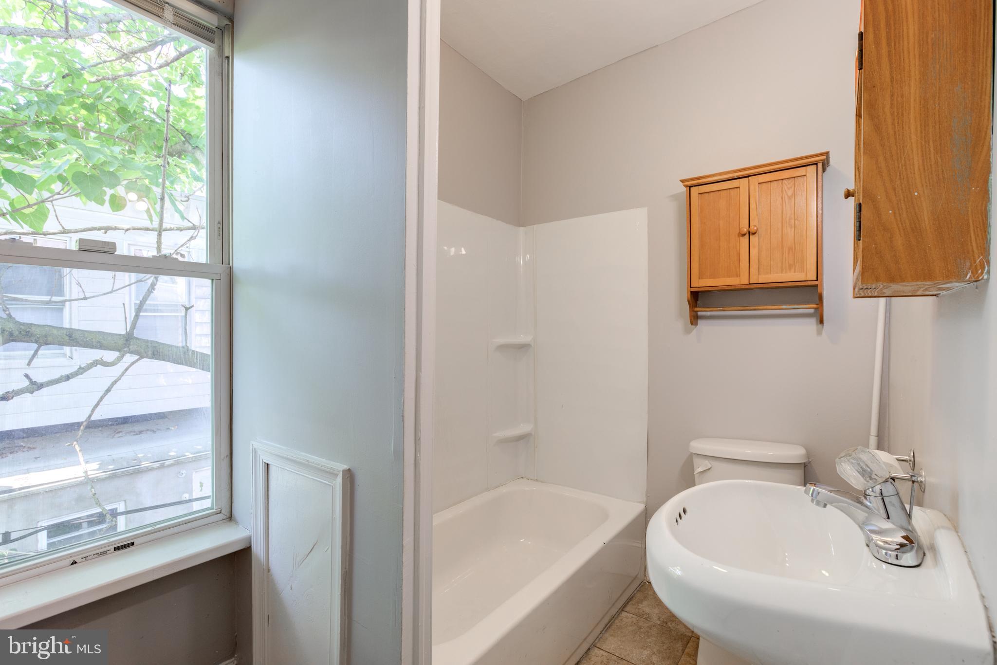 STRAWBERRY MANSION - Residential