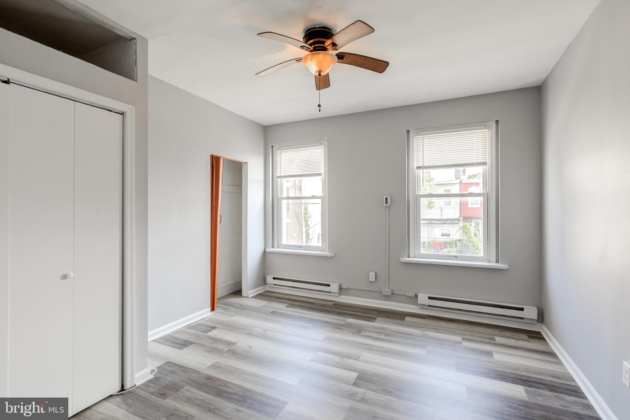 STRAWBERRY MANSION - Residential