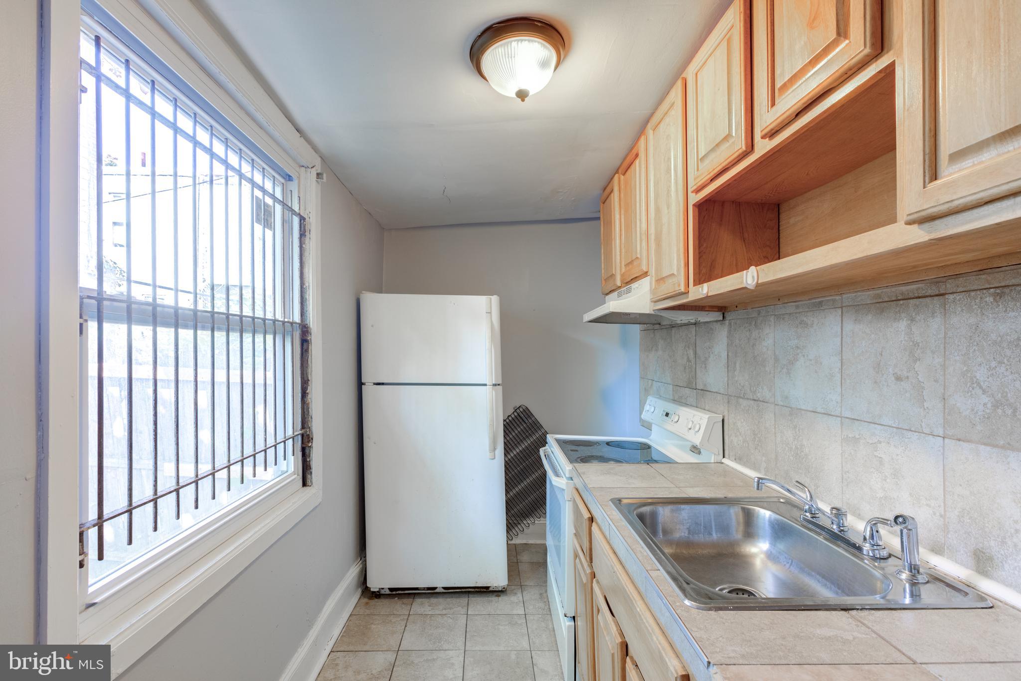 STRAWBERRY MANSION - Residential