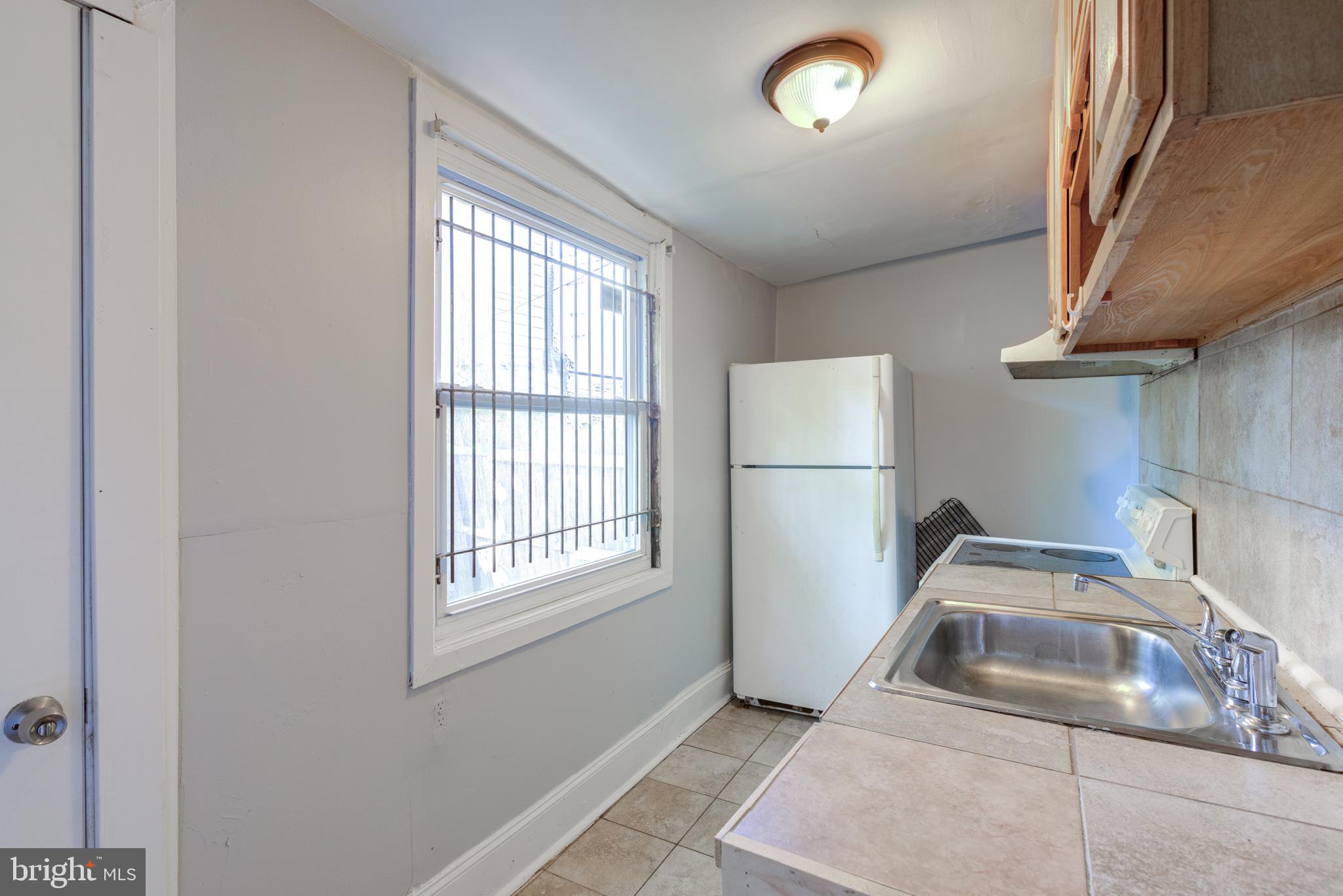 STRAWBERRY MANSION - Residential