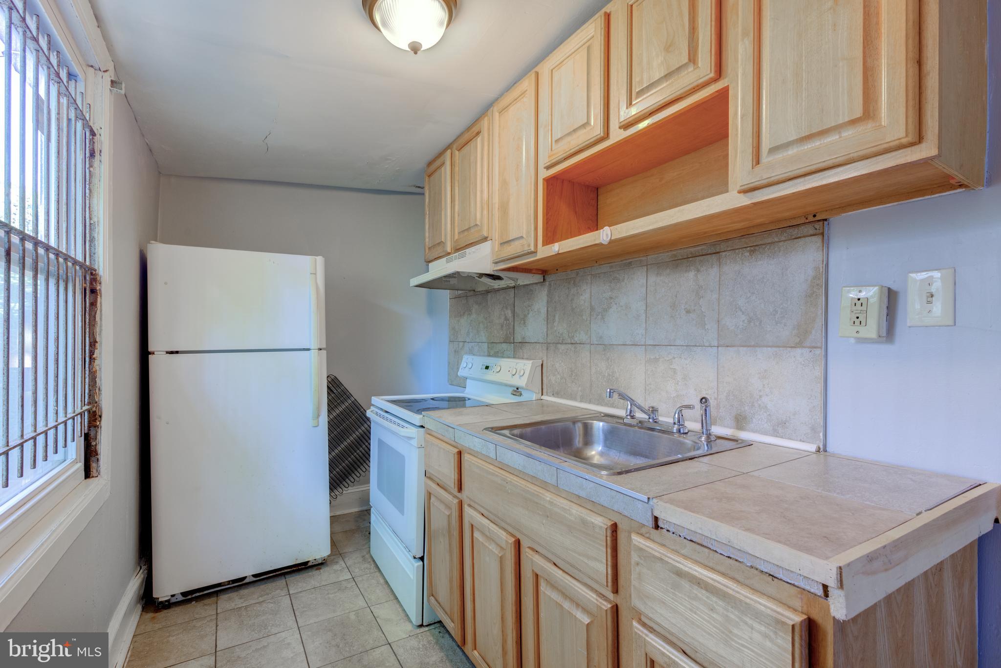 STRAWBERRY MANSION - Residential