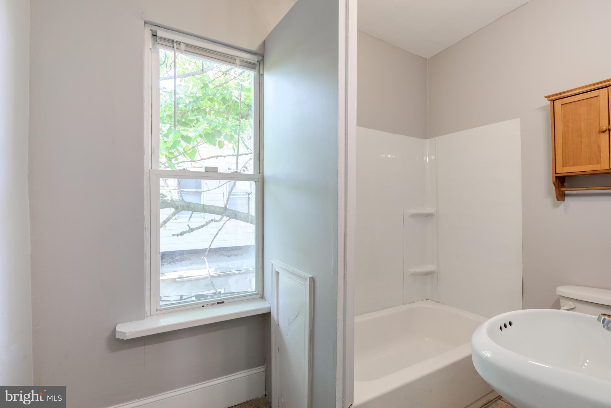 STRAWBERRY MANSION - Residential