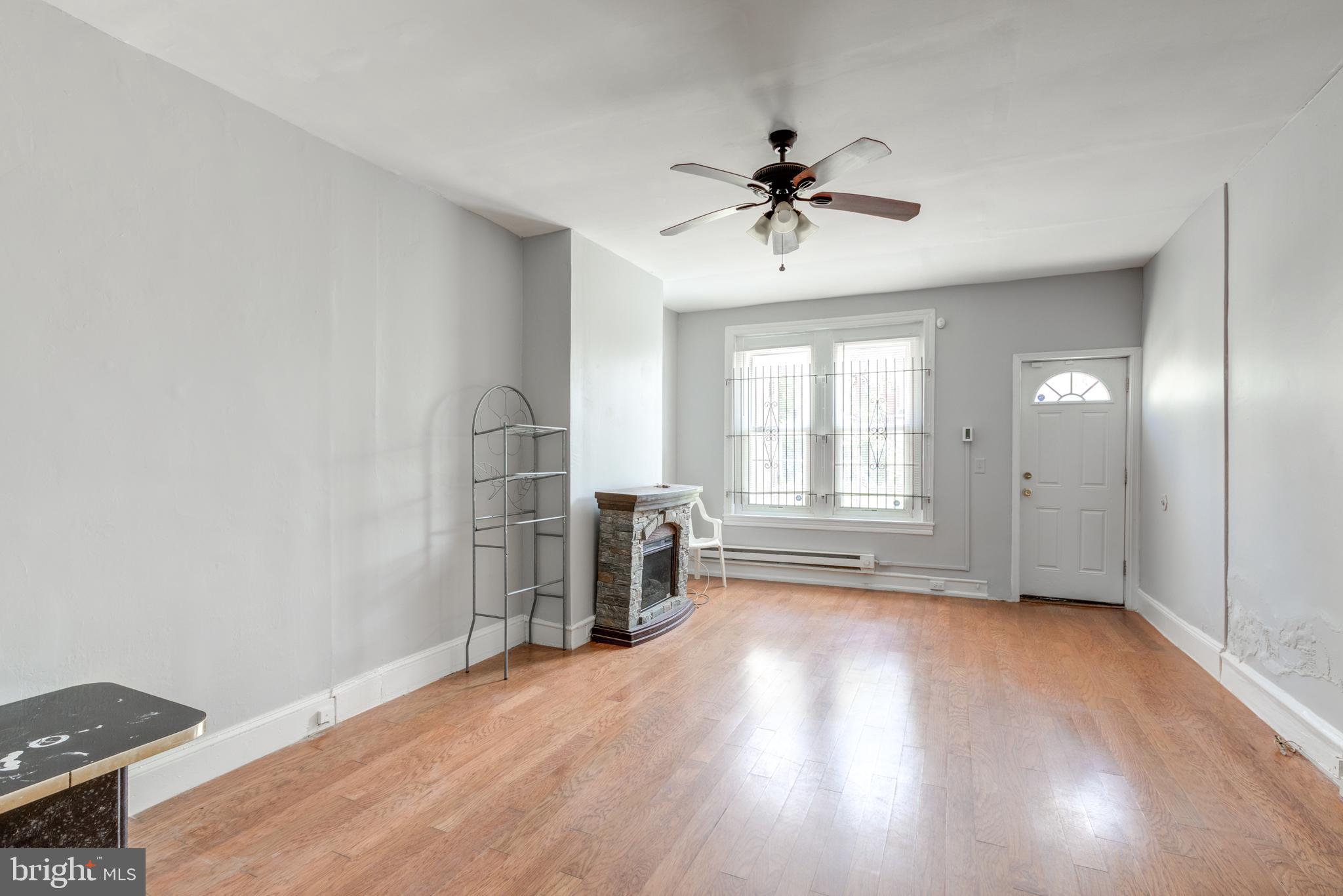 STRAWBERRY MANSION - Residential