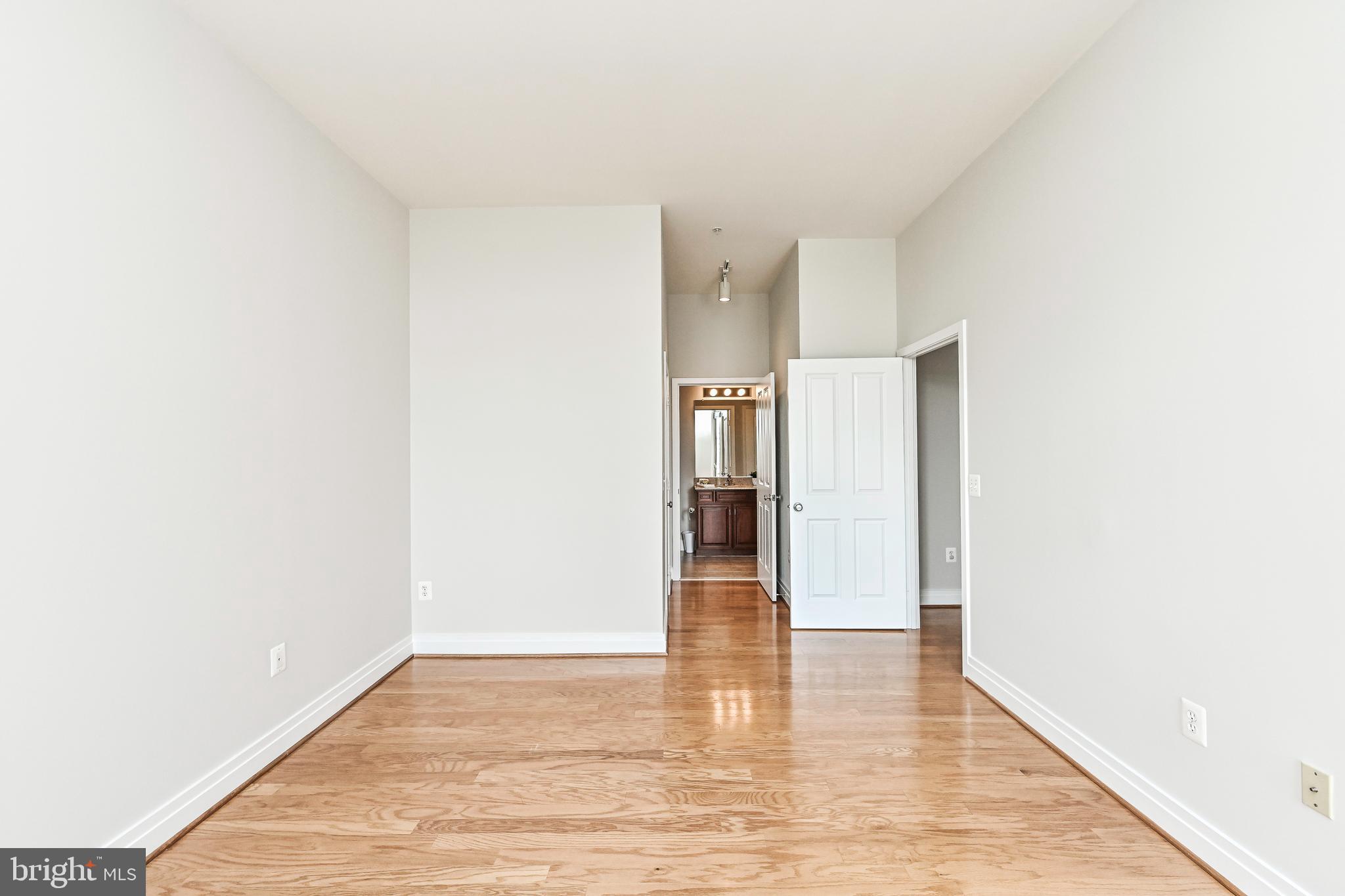 ELAN AT EAST MARKET - Residential