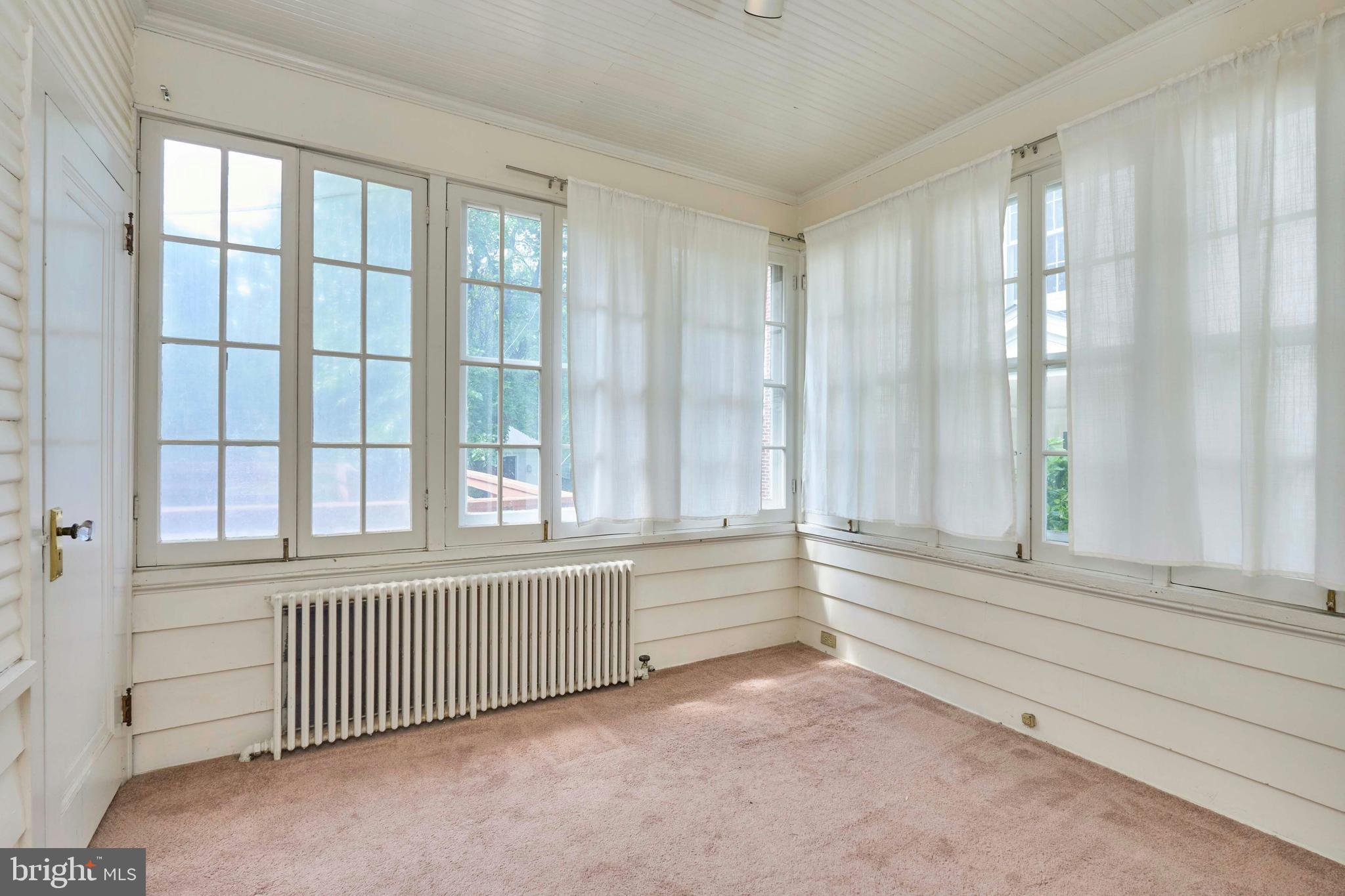 ASHTON HEIGHTS - Residential