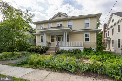 3406 3rd Street N, Arlington, VA MLS: VAAR2057426