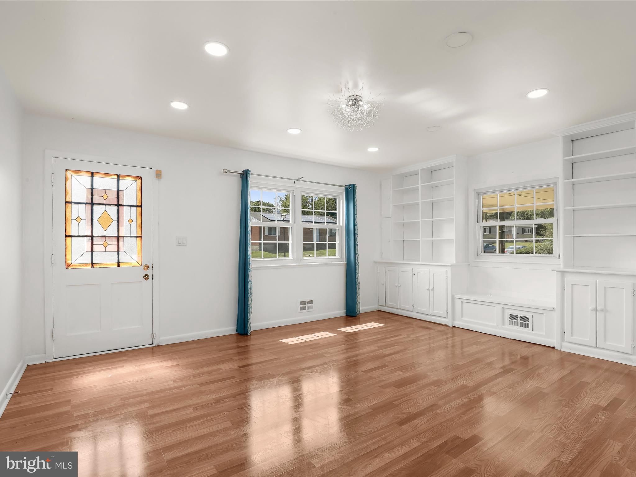 WESTVIEW PARK - Residential