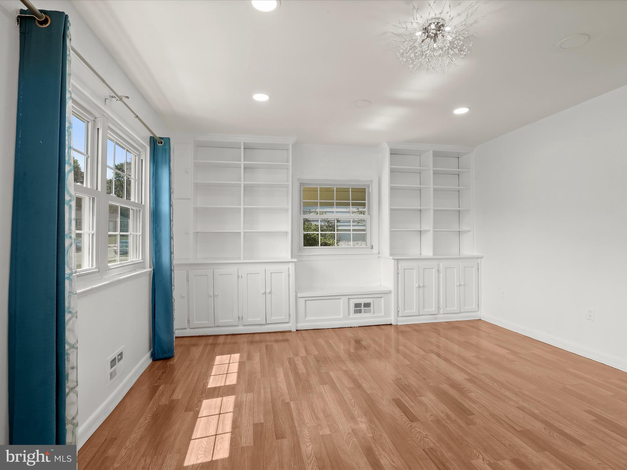 WESTVIEW PARK - Residential