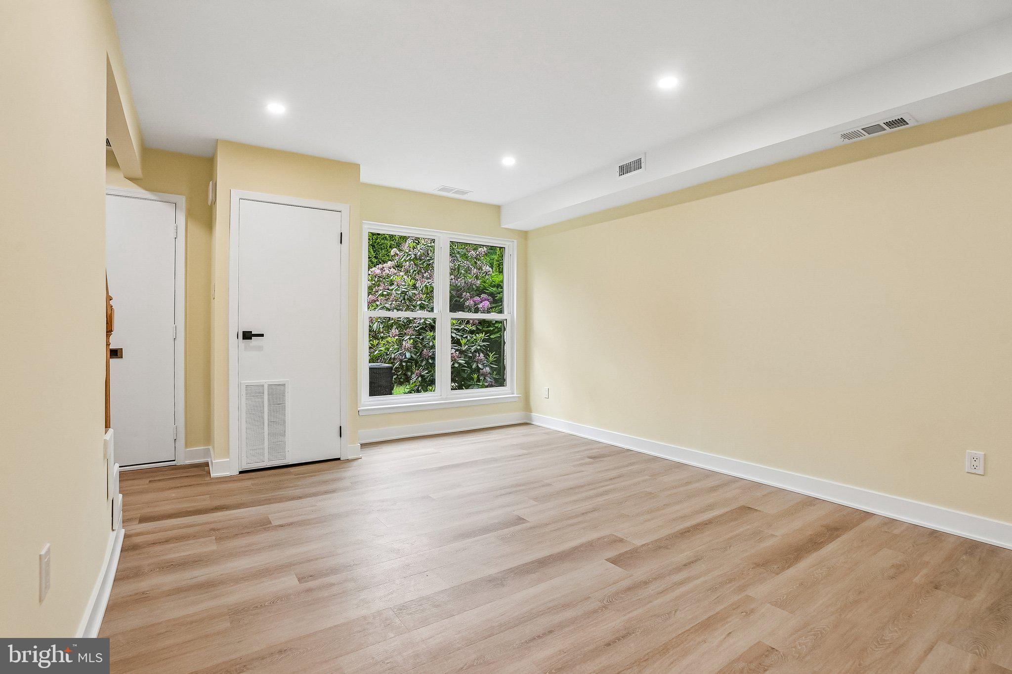 RHAWNHURST - Residential