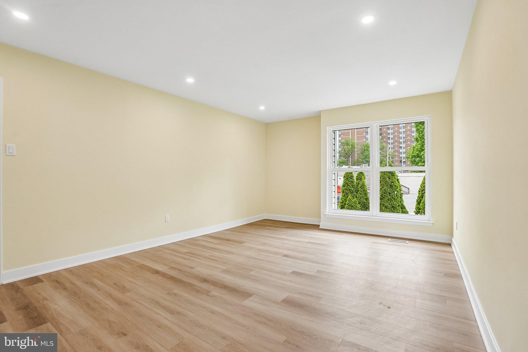 RHAWNHURST - Residential