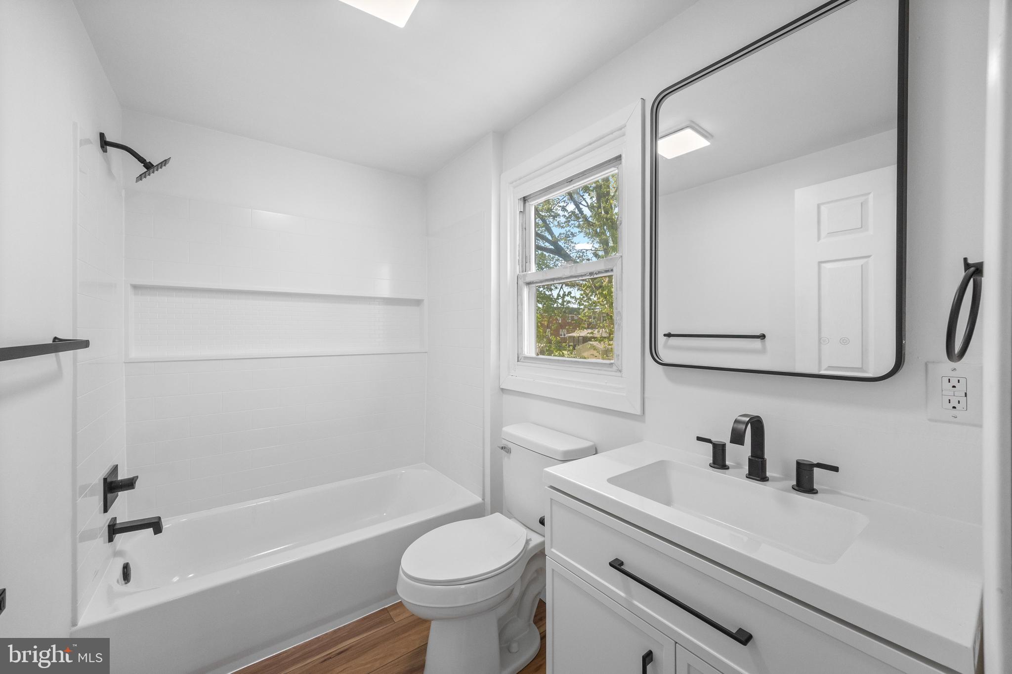 LANSDALE - Residential