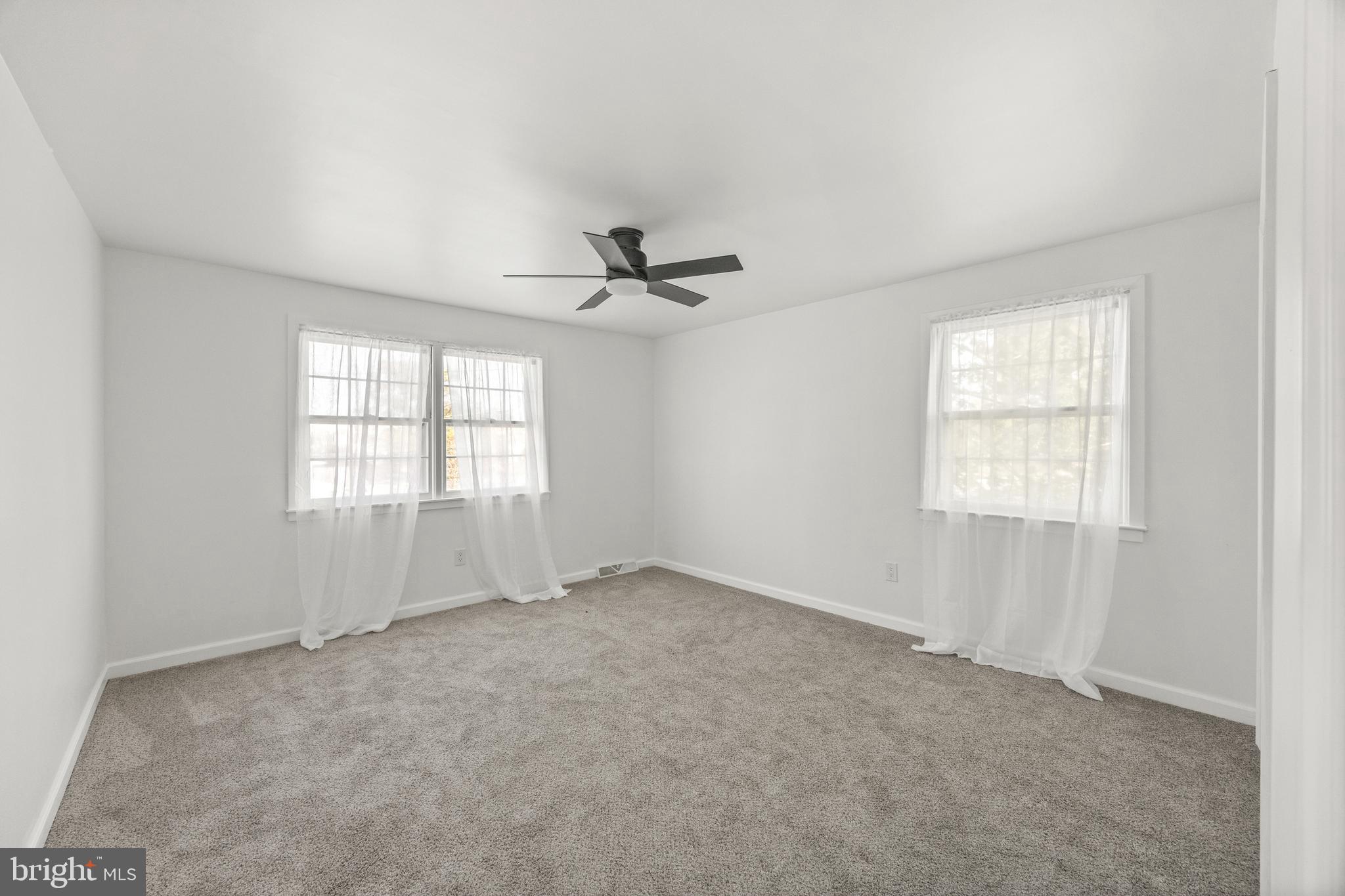 LANSDALE - Residential