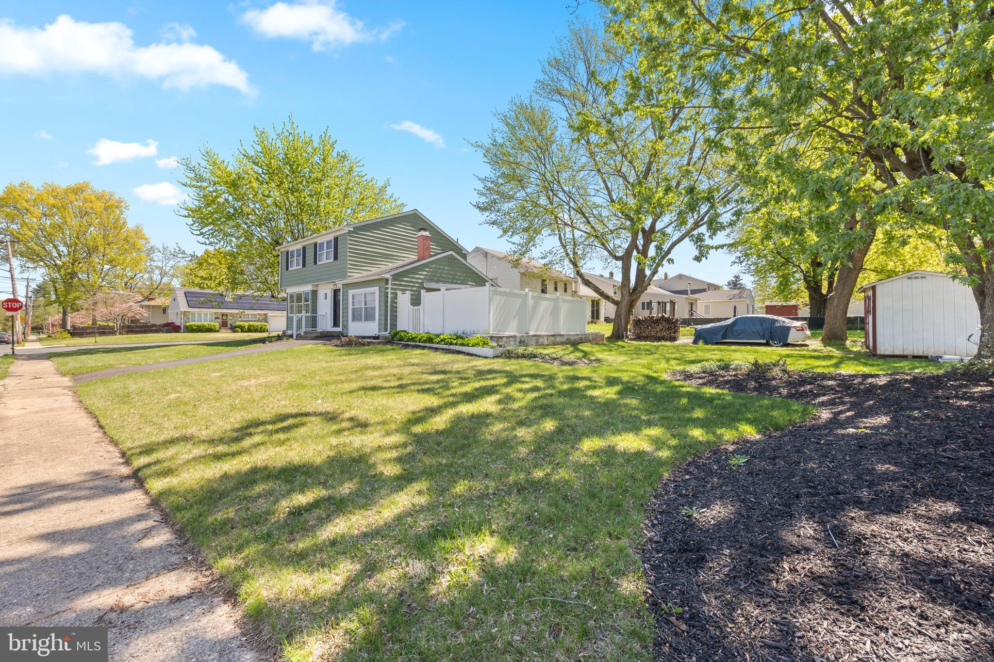 LANSDALE - Residential