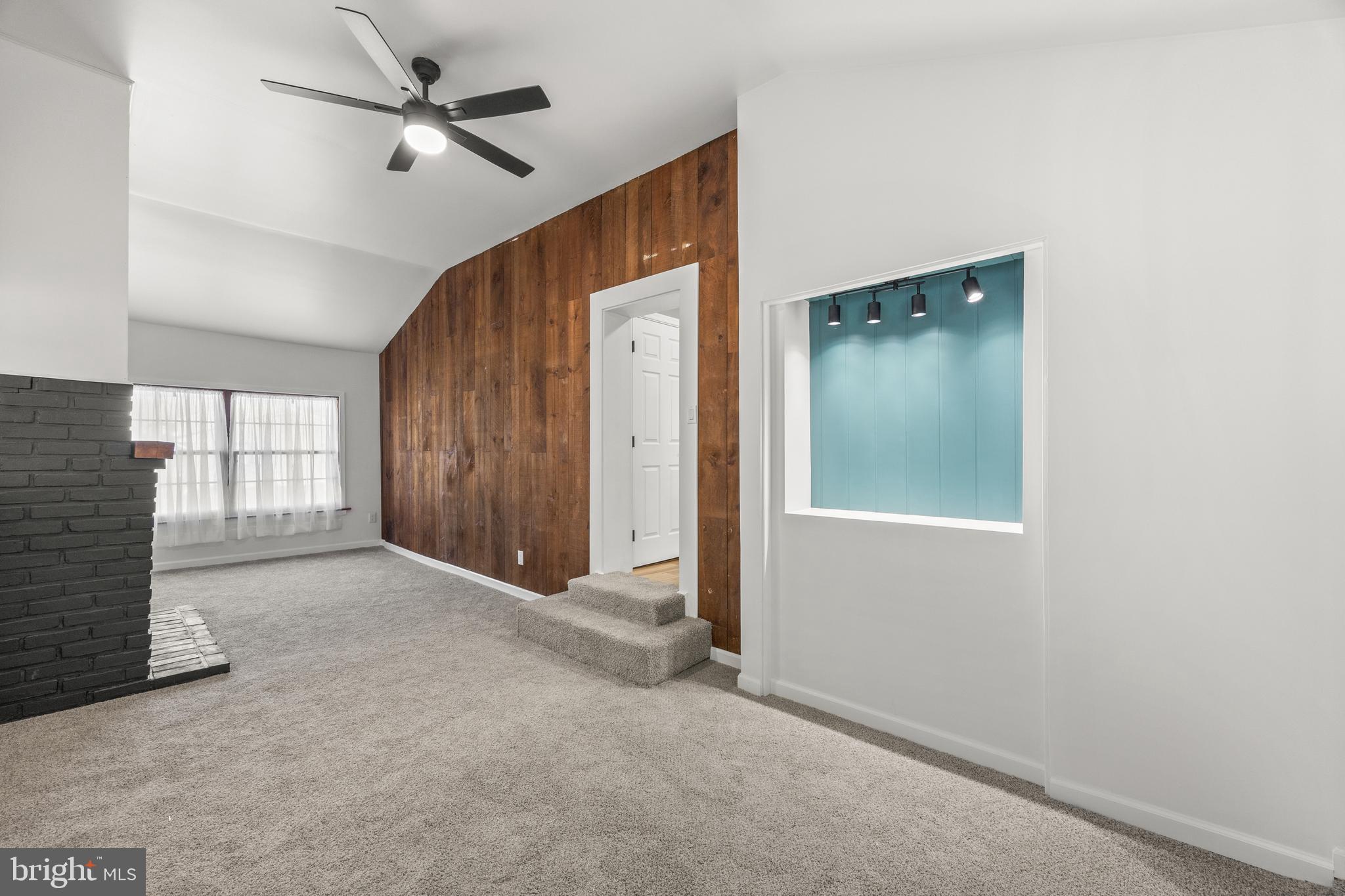 LANSDALE - Residential