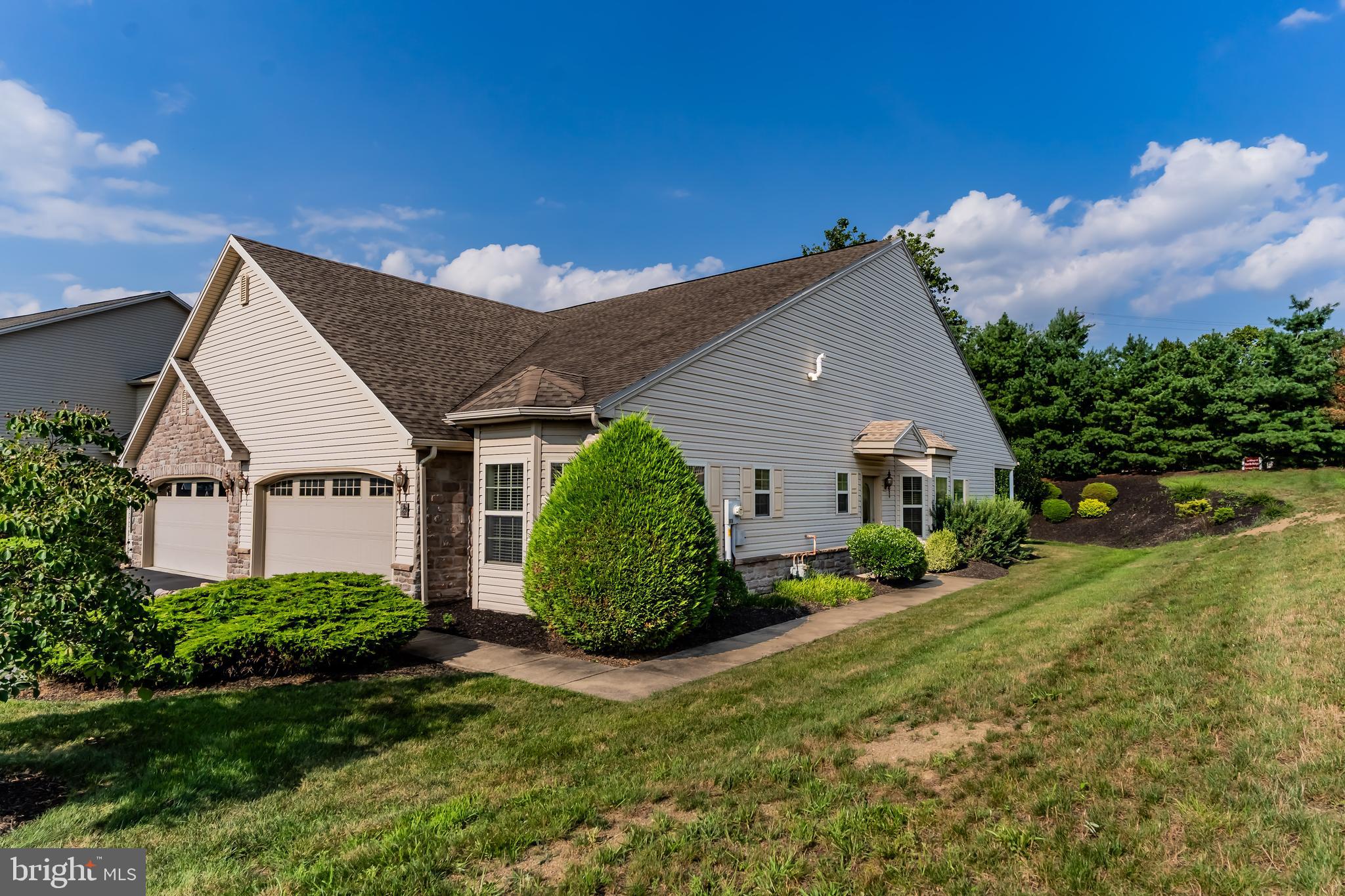 23 GLENN VIEW