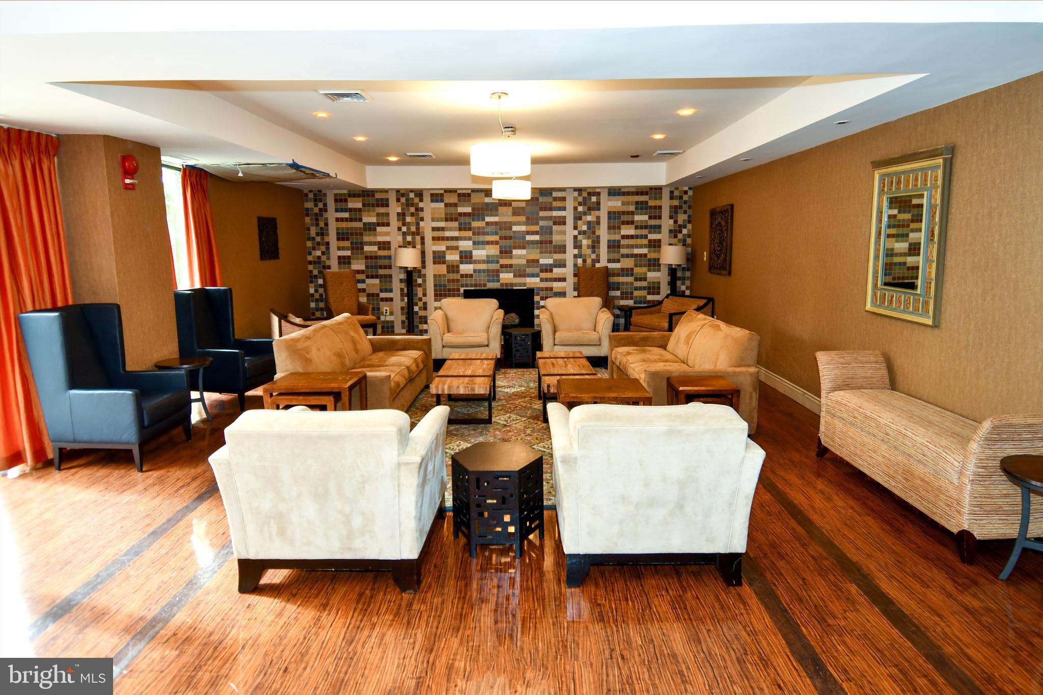 FRIENDSHIP HEIGHTS - Residential