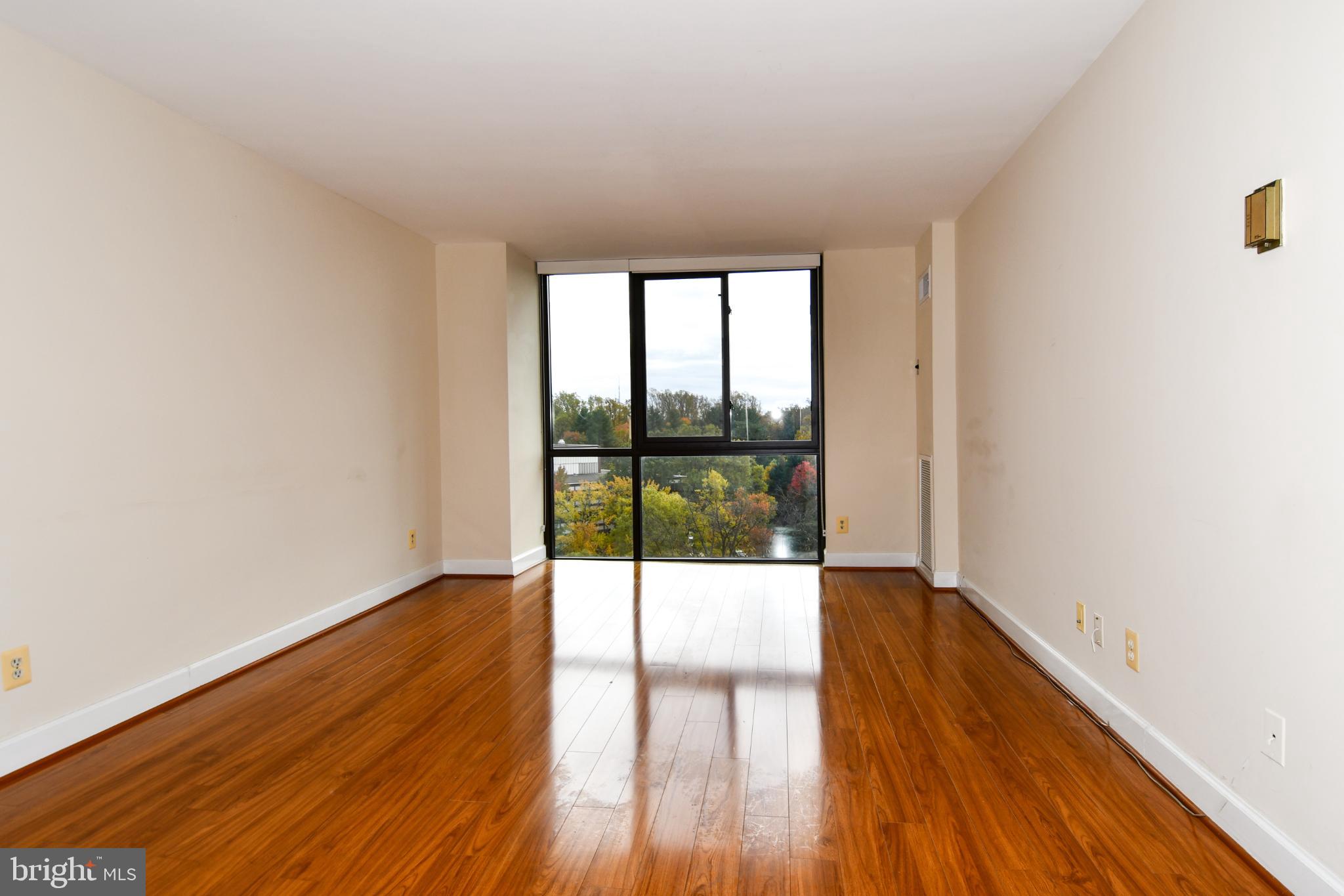 FRIENDSHIP HEIGHTS - Residential