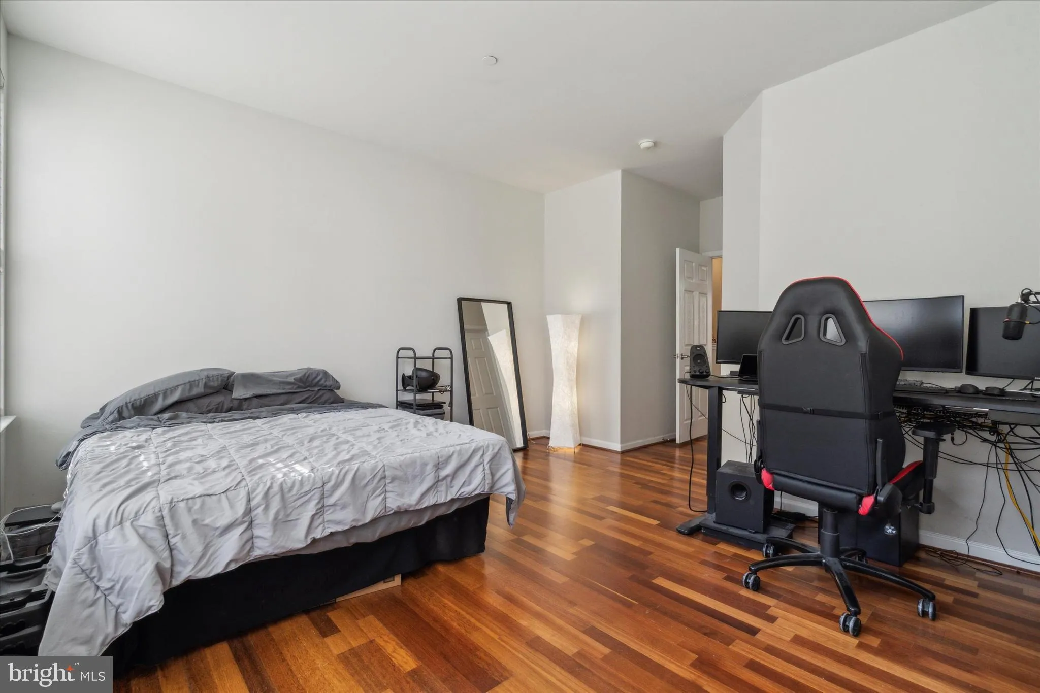 Philadelphia, Pennsylvania 19121, United States, 2 Bedrooms Bedrooms, ,2 BathroomsBathrooms,Residential,Contingent,41917