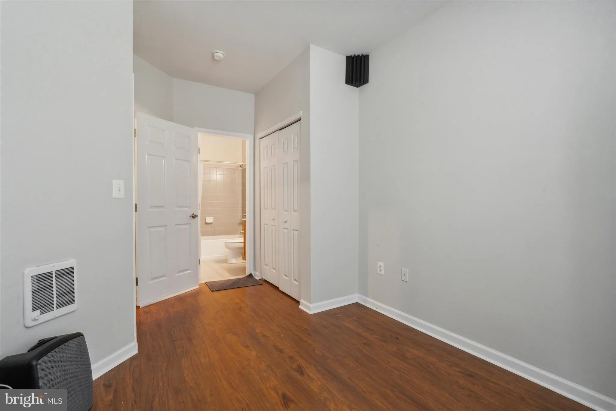 Philadelphia, Pennsylvania 19121, United States, 2 Bedrooms Bedrooms, ,2 BathroomsBathrooms,Residential,Contingent,41917