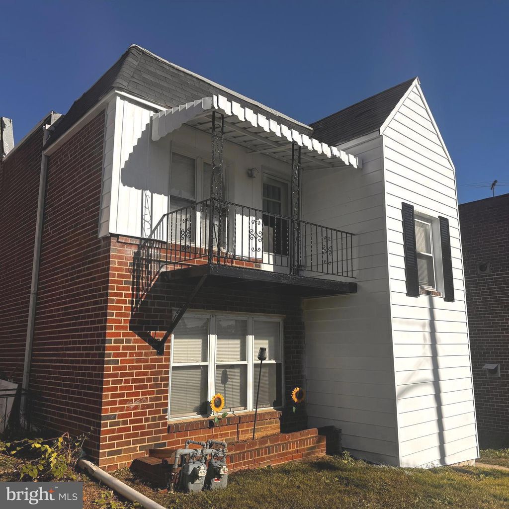 Photo of 351 Long Lane, UPPER DARBY, PA 19082 (MLS # PADE2102614)