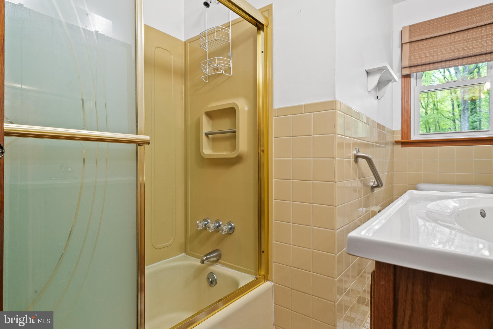 PAGE PROPERTY - Residential