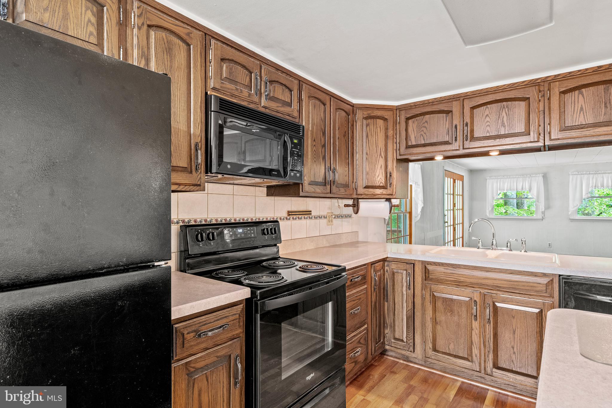 PAGE PROPERTY - Residential